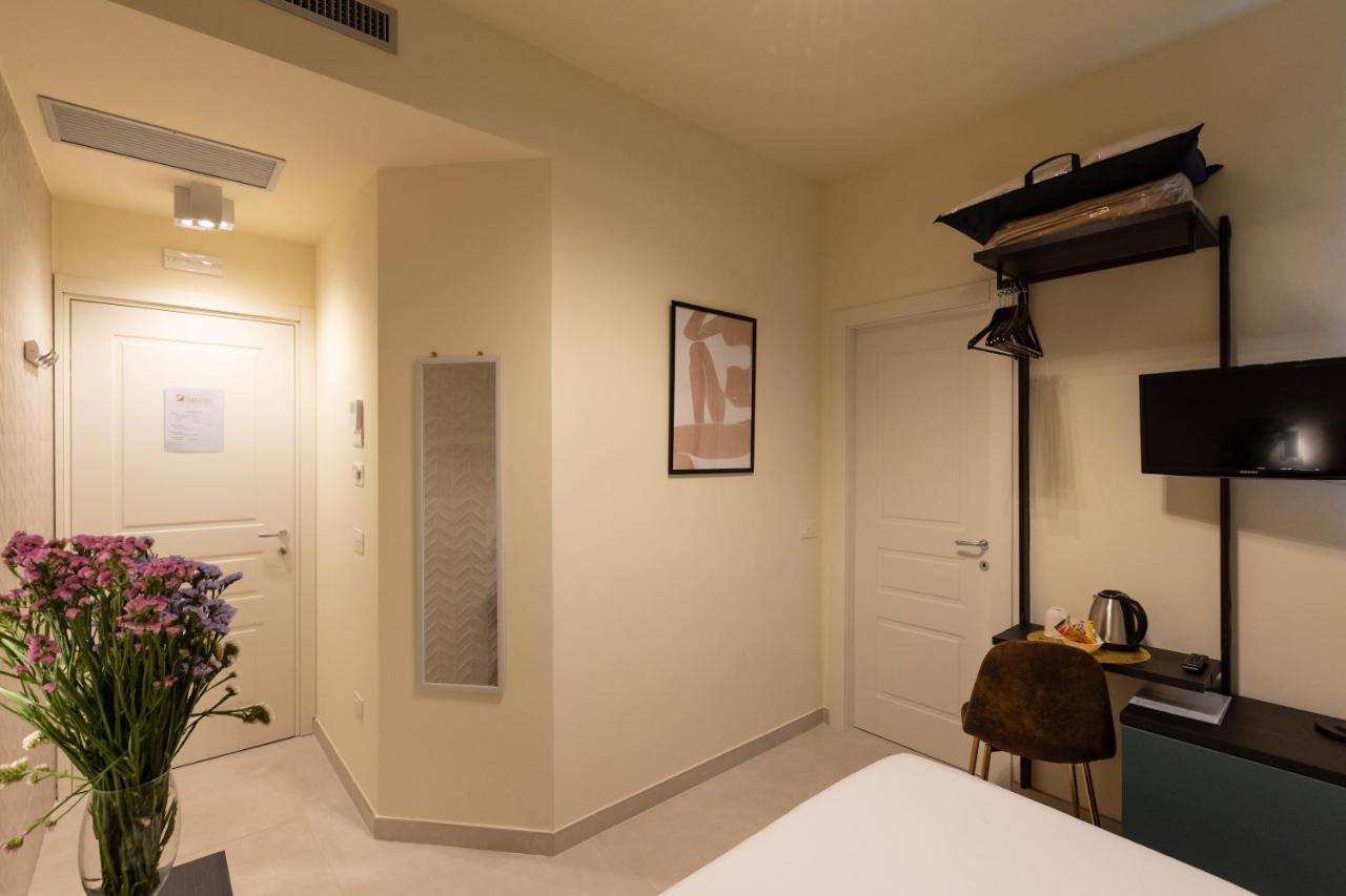 Single Room Private Bathroom