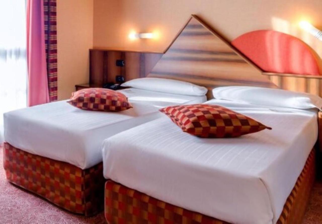 Deluxe Twin Room Non-Smoking