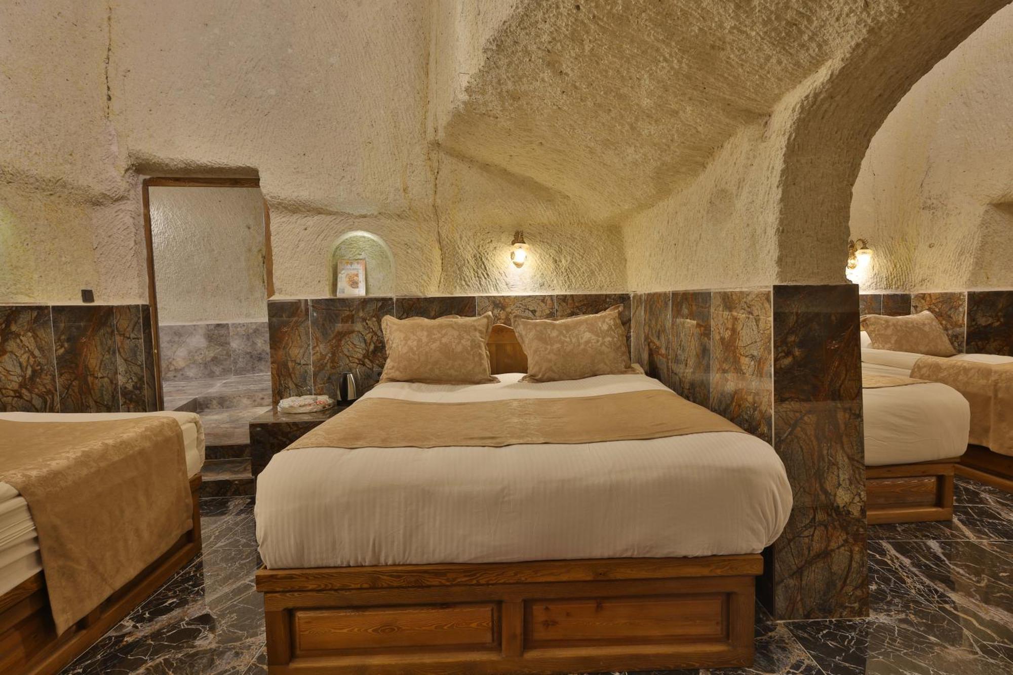 Family Cave Room,1499735110:JPEG
