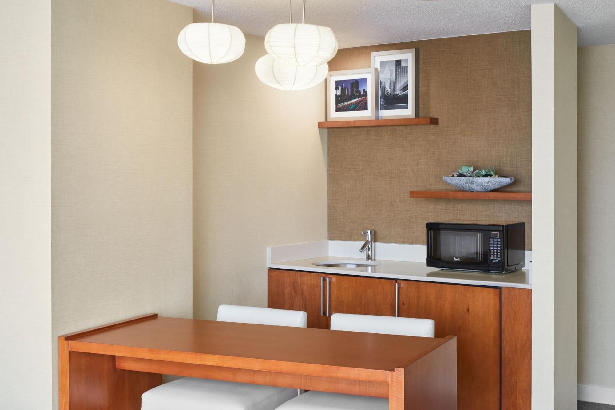 Suíte Redondo de 1 Quarto com Cama King-size, Sofá-cama e Vista da Cidade