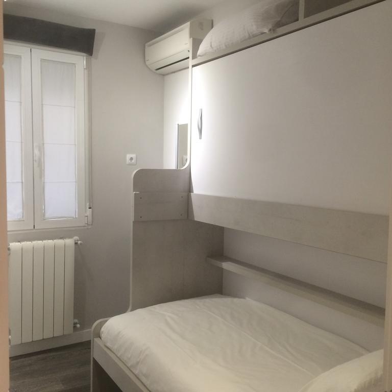 Camera Doppia con Letti Singoli con Bagno Privato
