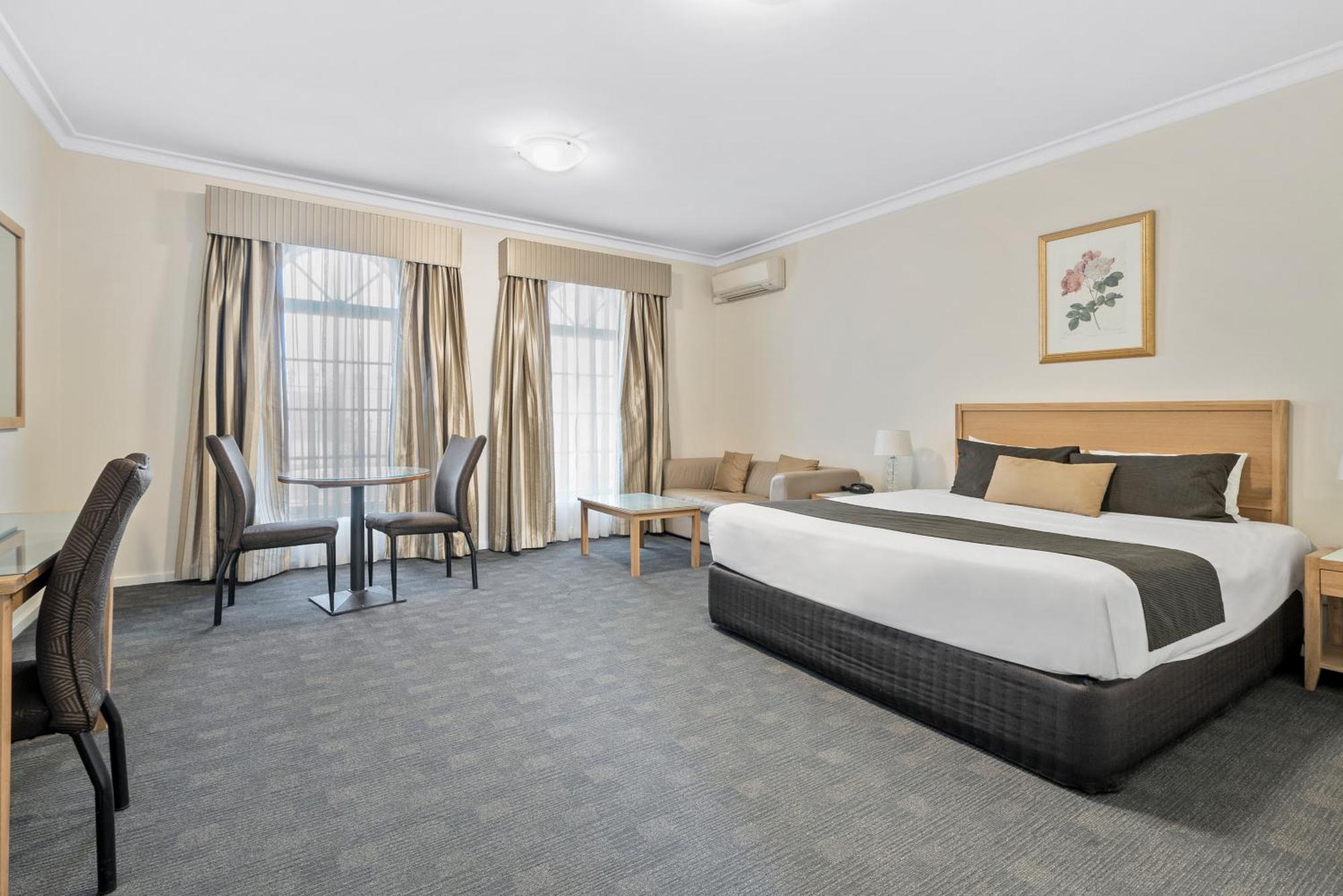 King Room,1709488037:JPEG