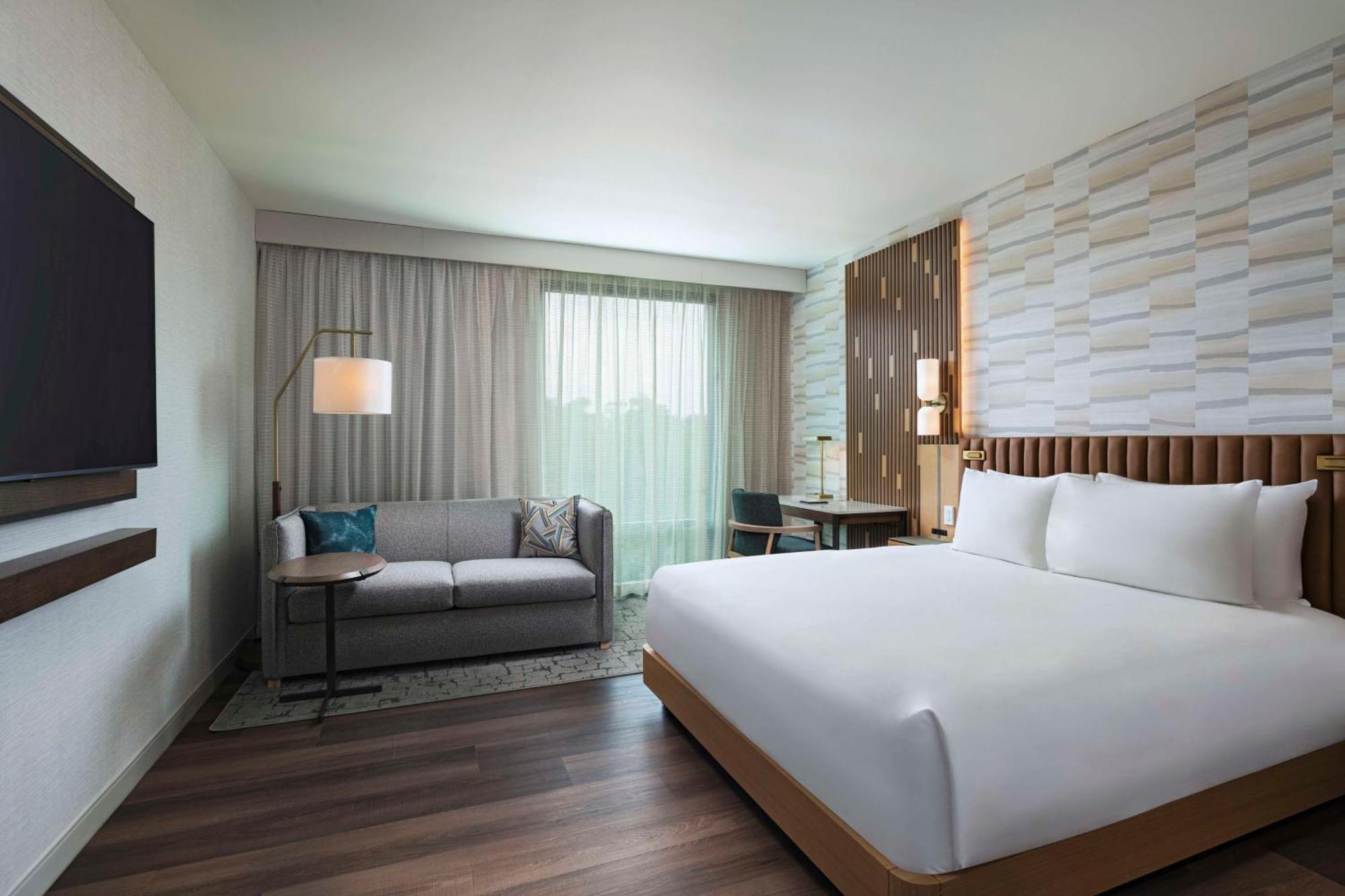 King Room with Sofa Bed