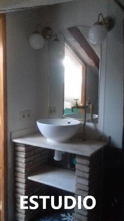 Queen Studio Spa Bath