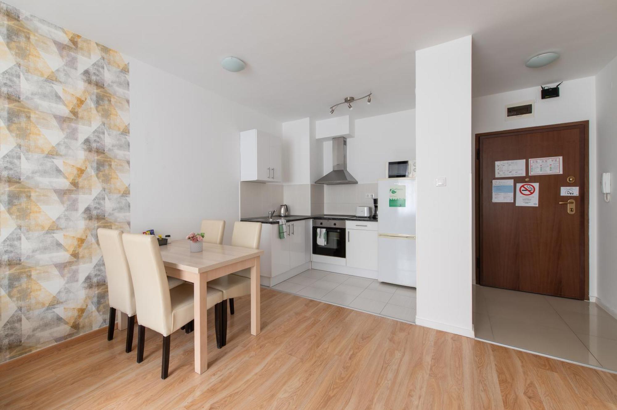 One-Bedroom Apartment
