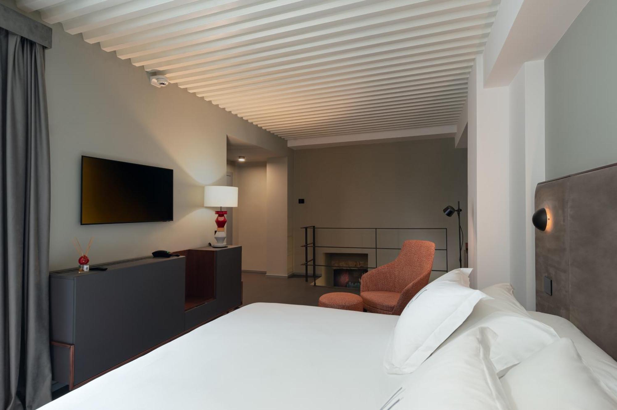 Queen Room Spa Bath