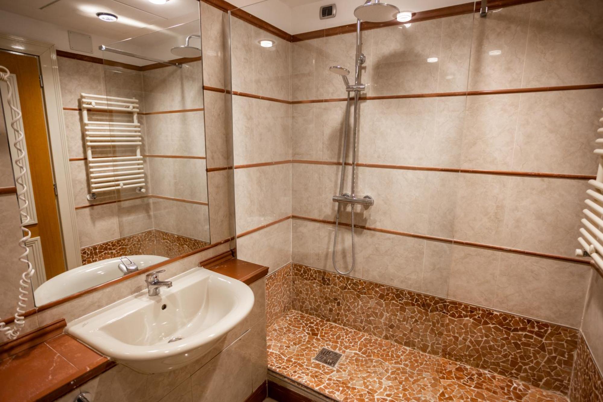 Classic Double or Twin Room