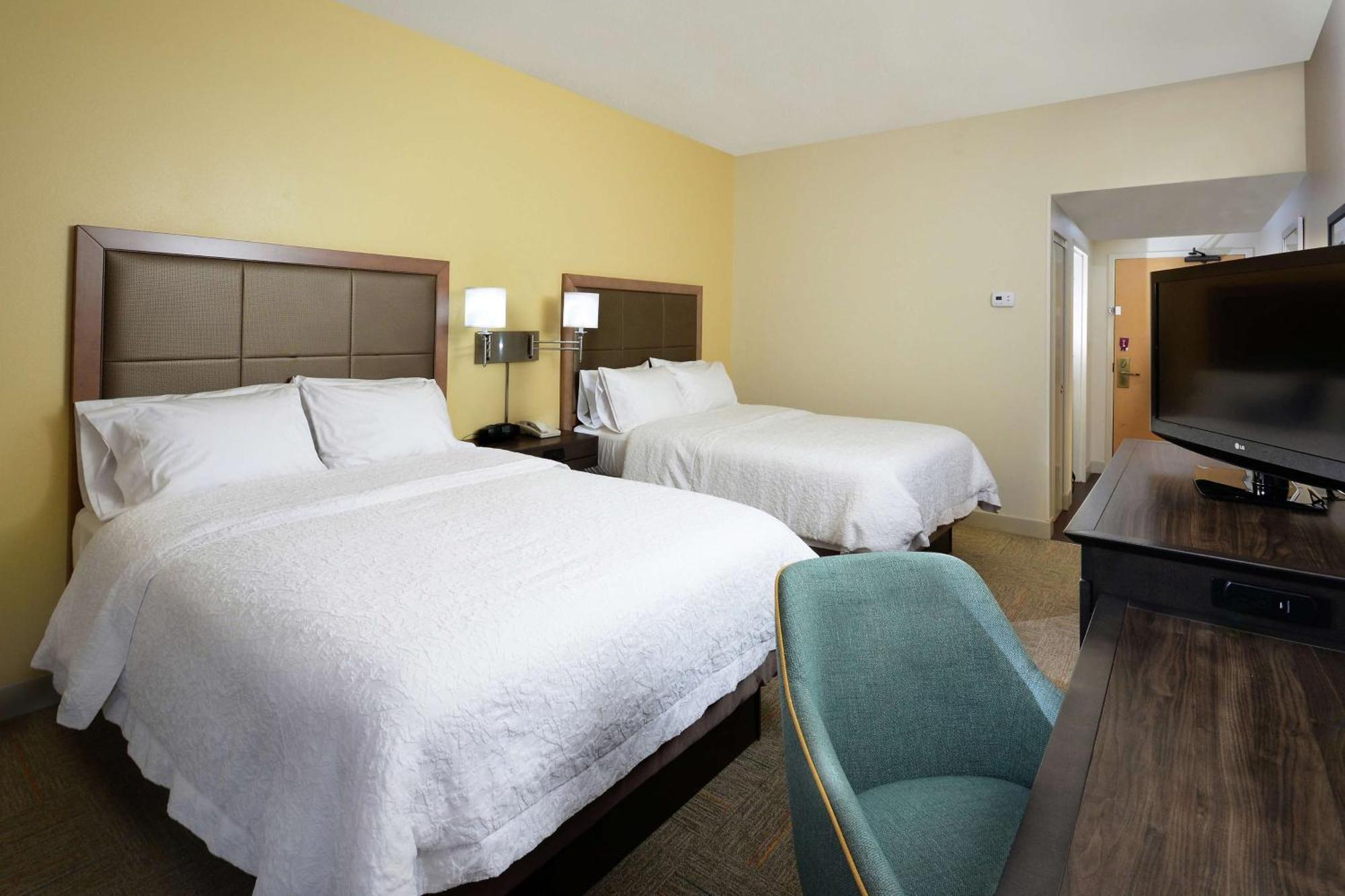Room with Two Queen Beds - Non-Smoking,1707790327:JPEG