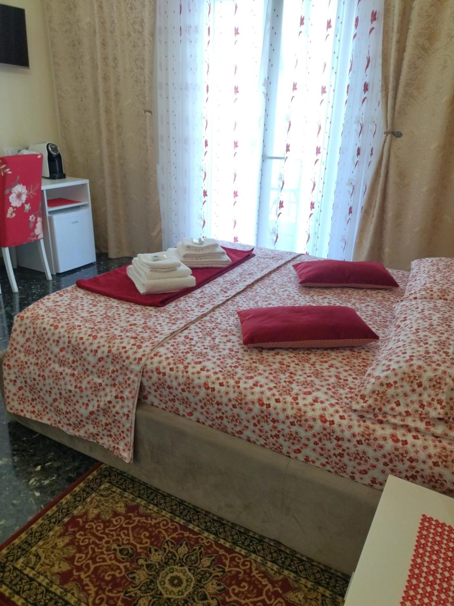 Double Room Private Bathroom