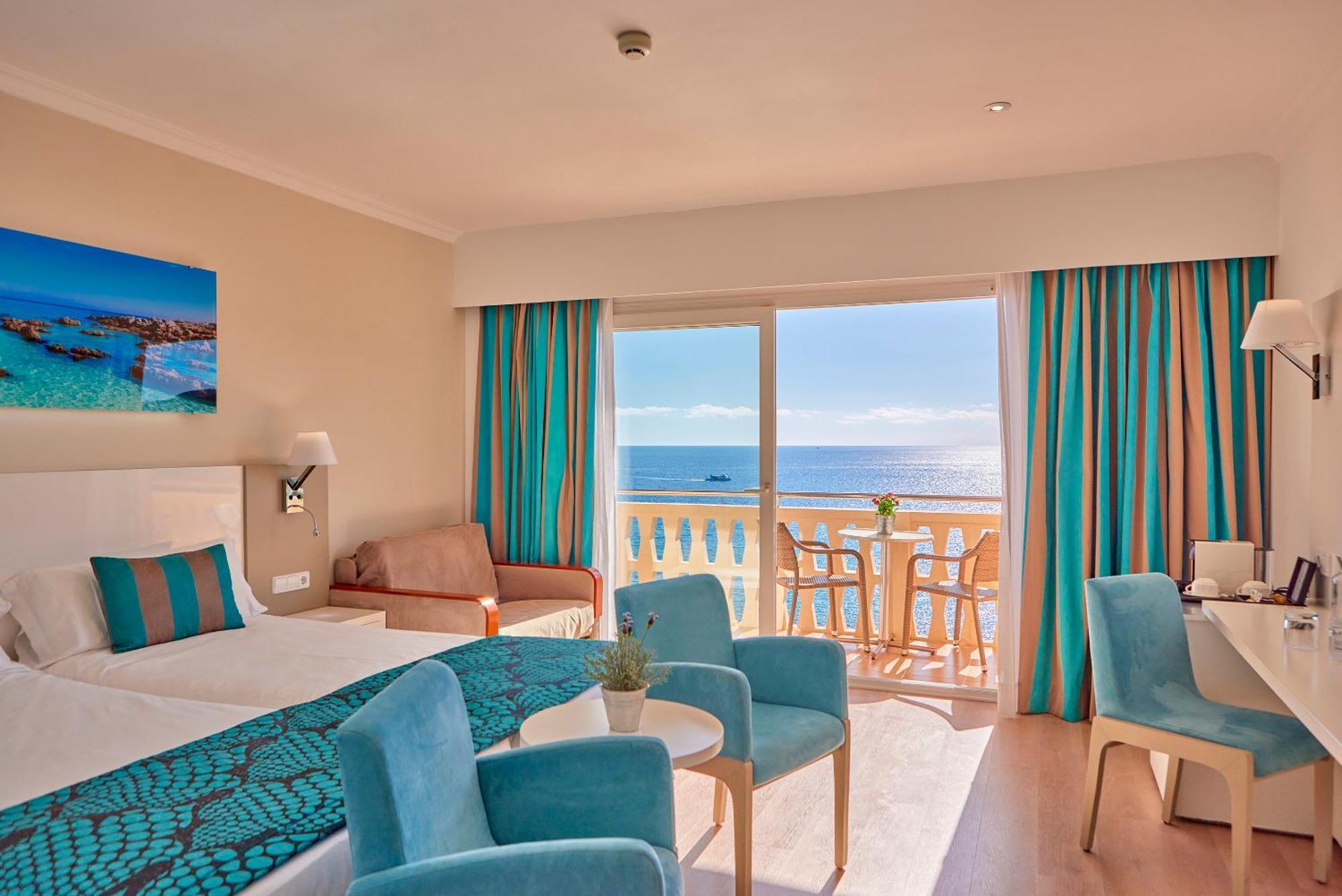 Superior Twin Room with Sea View,1557127723:JPEG