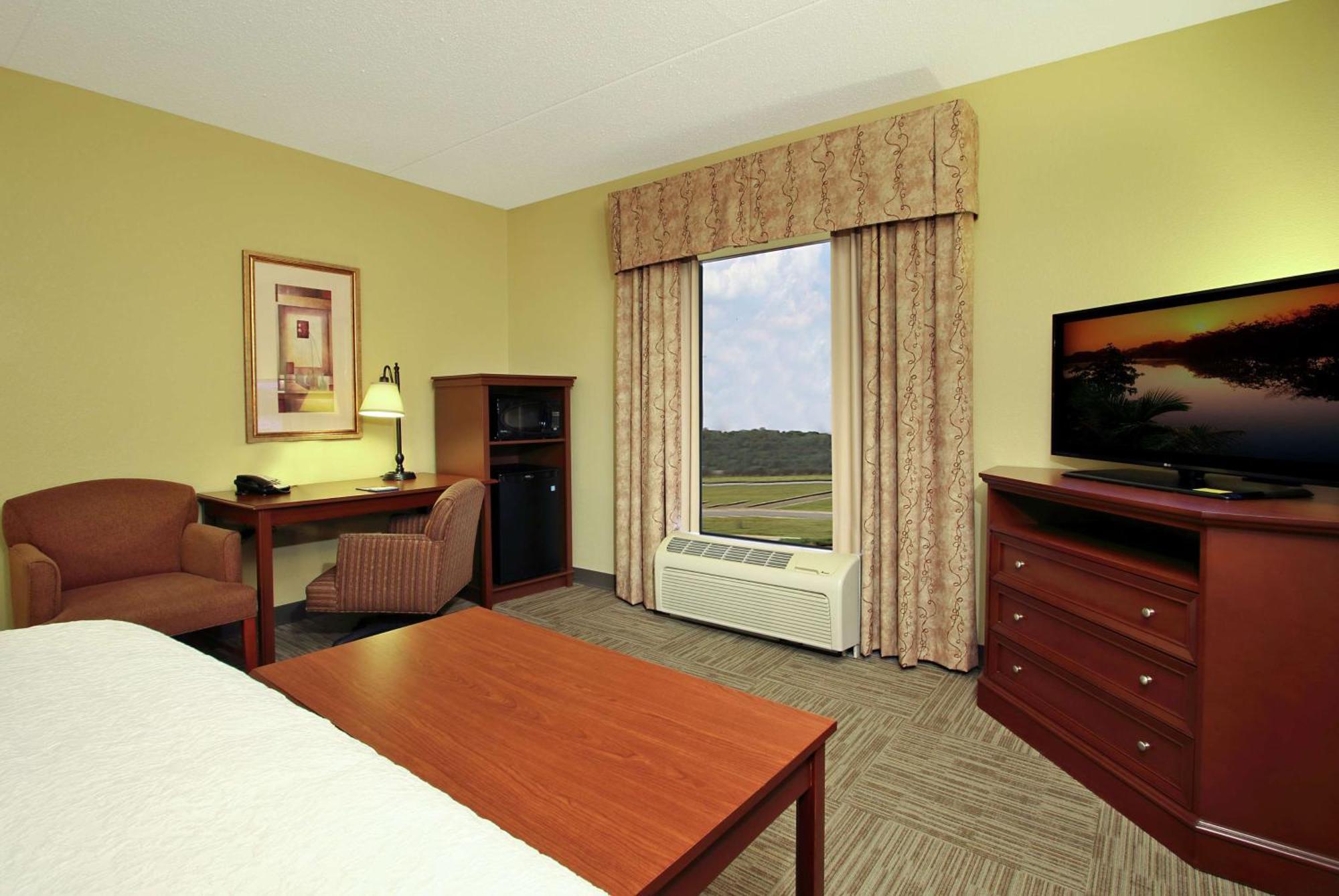 King Room with King Bed - Non-Smoking,1286937568:JPEG