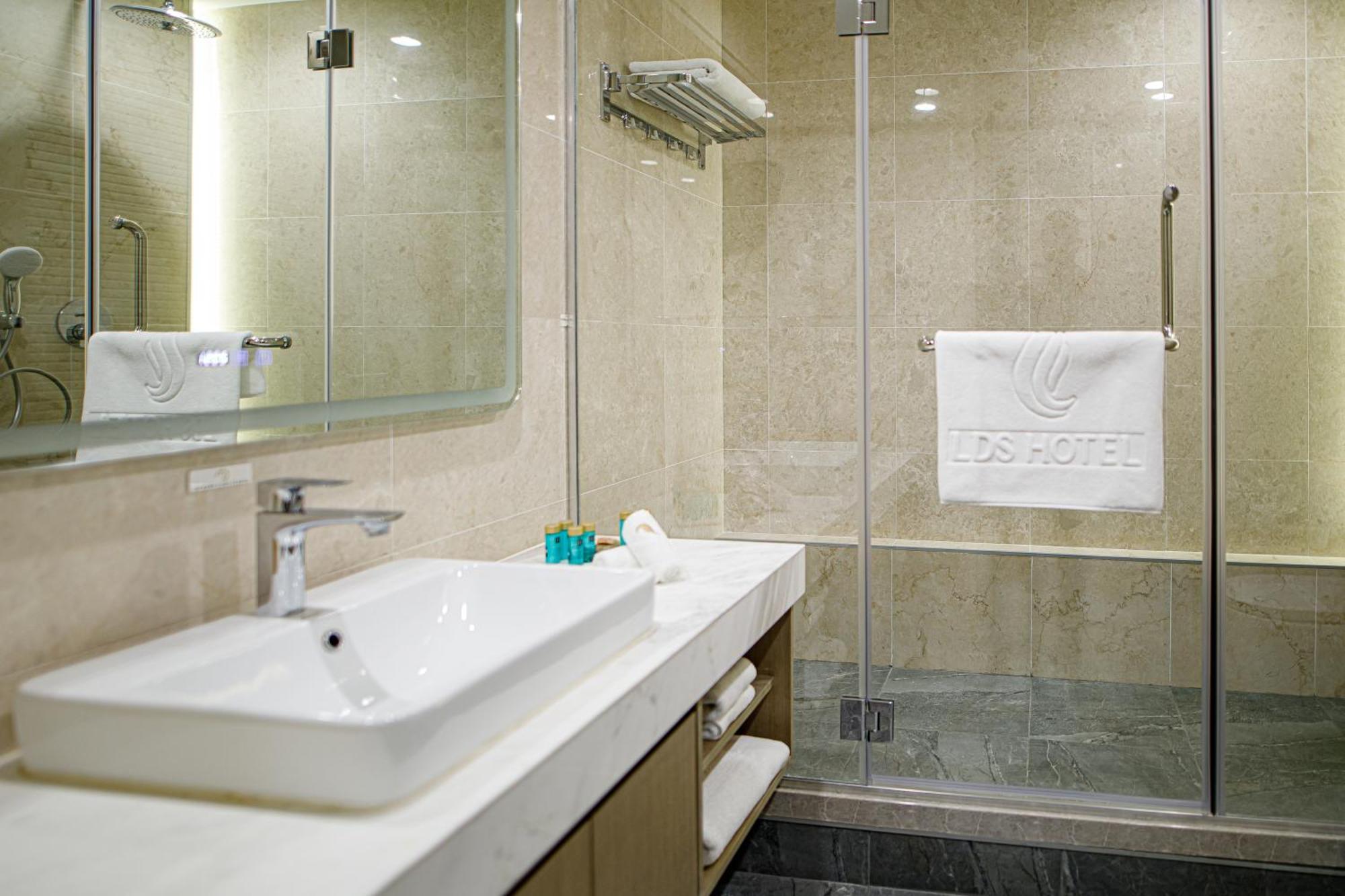 Standard King Room