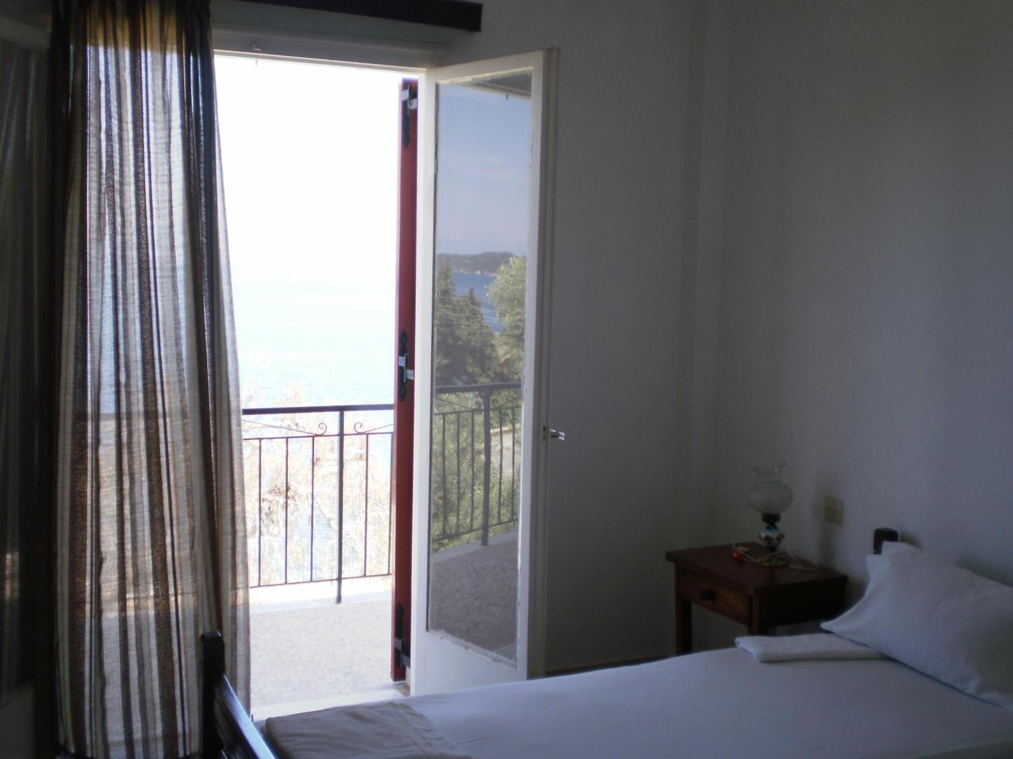 Standard Twin Room Sea View,1584758787:JPEG