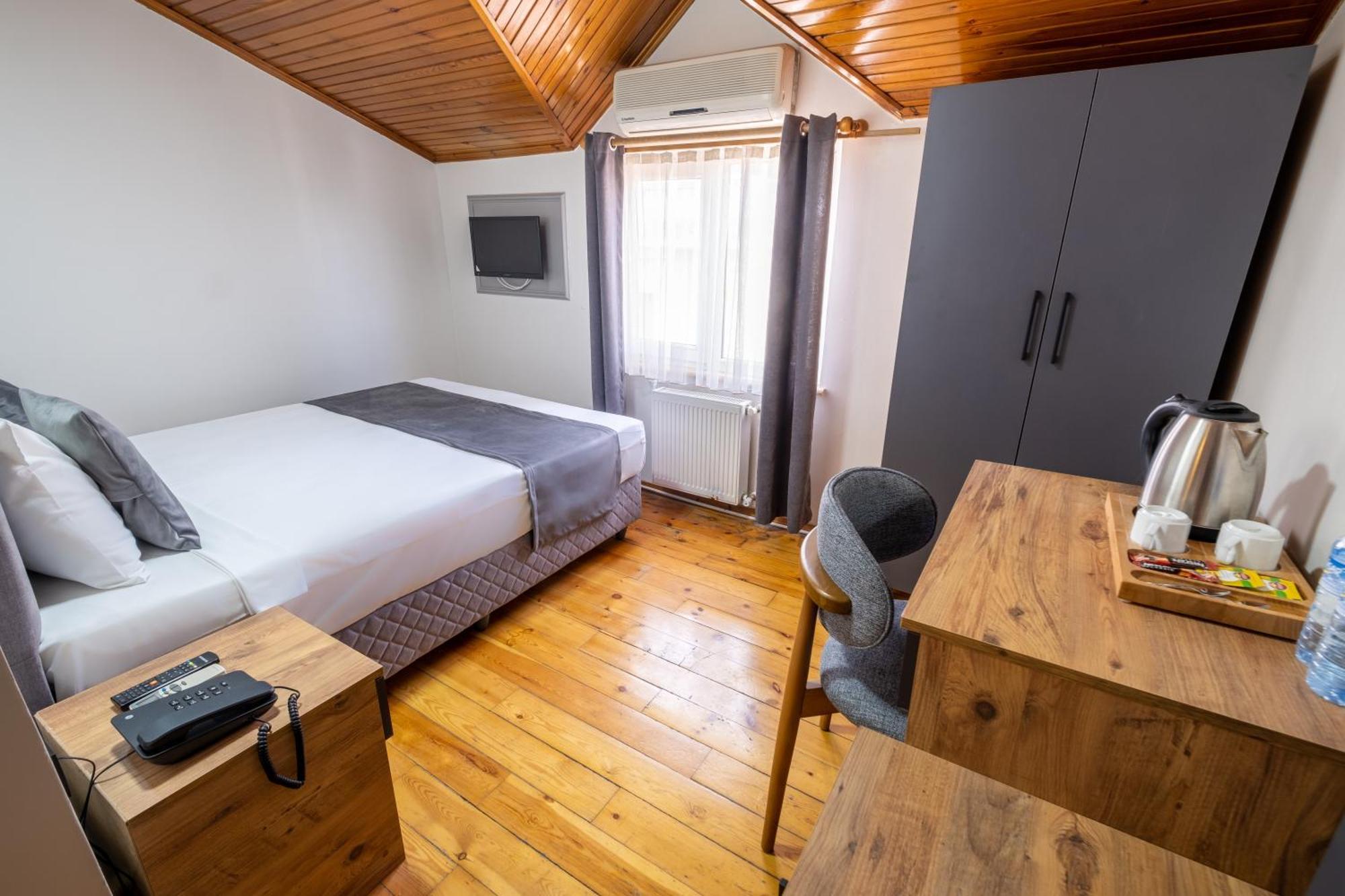 Economy Double Room