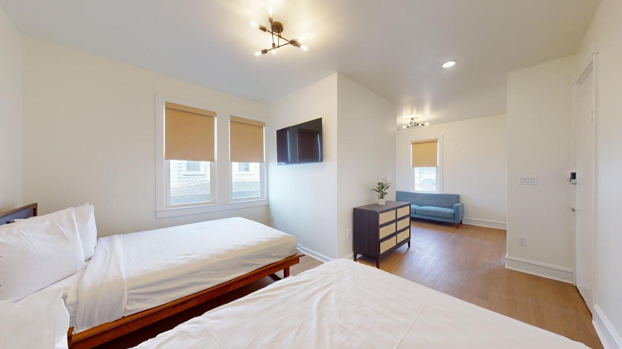 Queen Suite