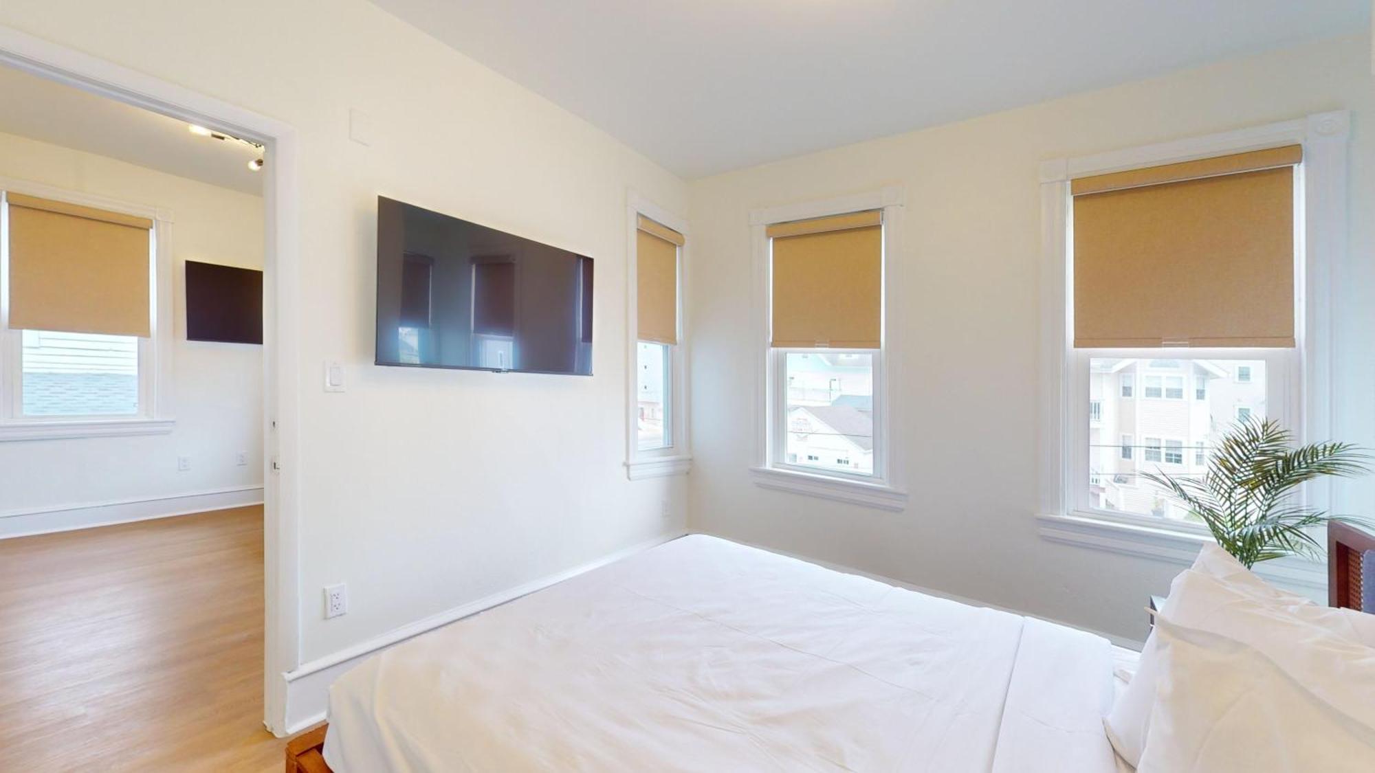 Queen Suite