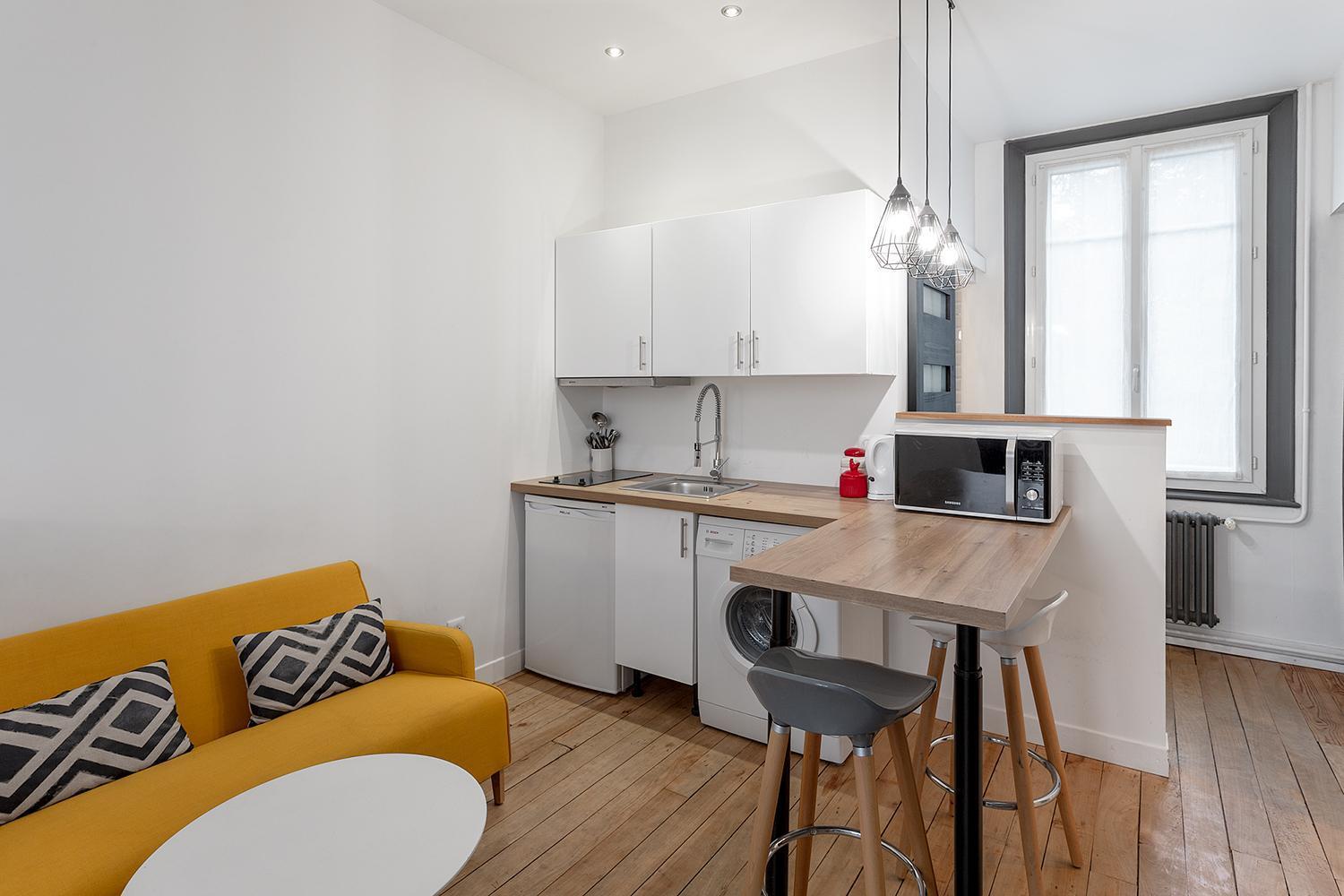 One-Bedroom Apartment
