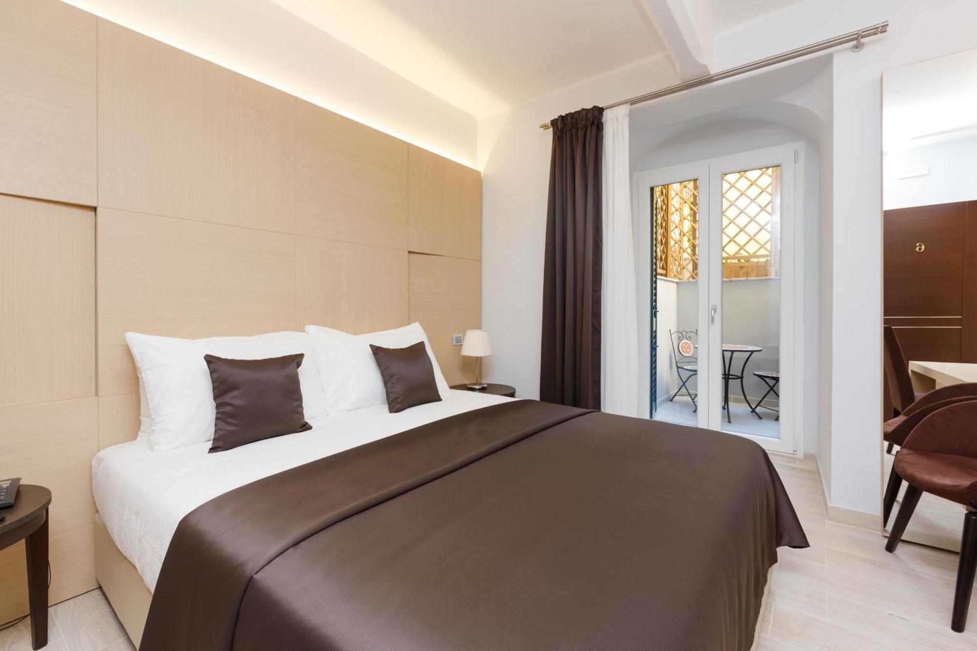 Superior Double Room Garden View