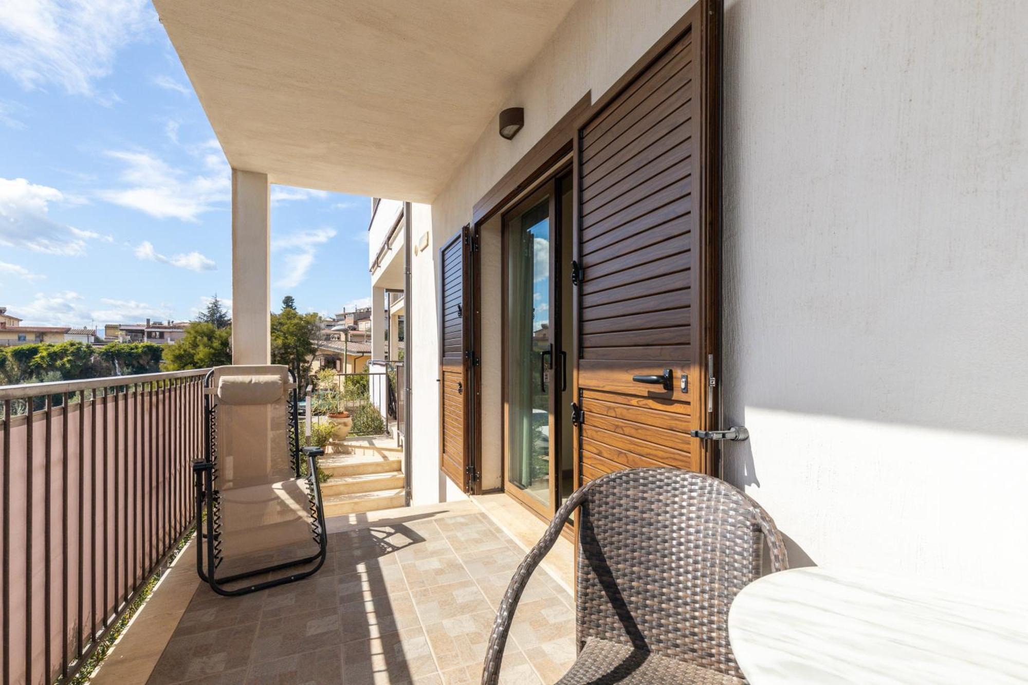 Triple Room Balcony