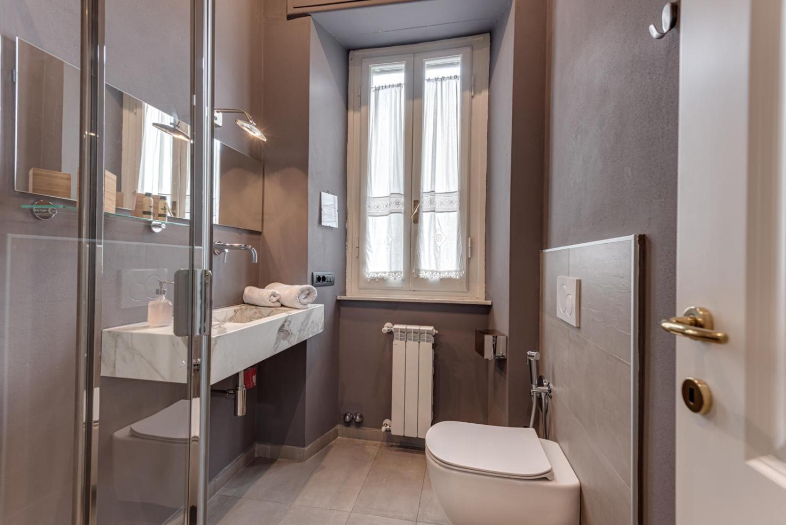 Double or Twin Room Bathroom