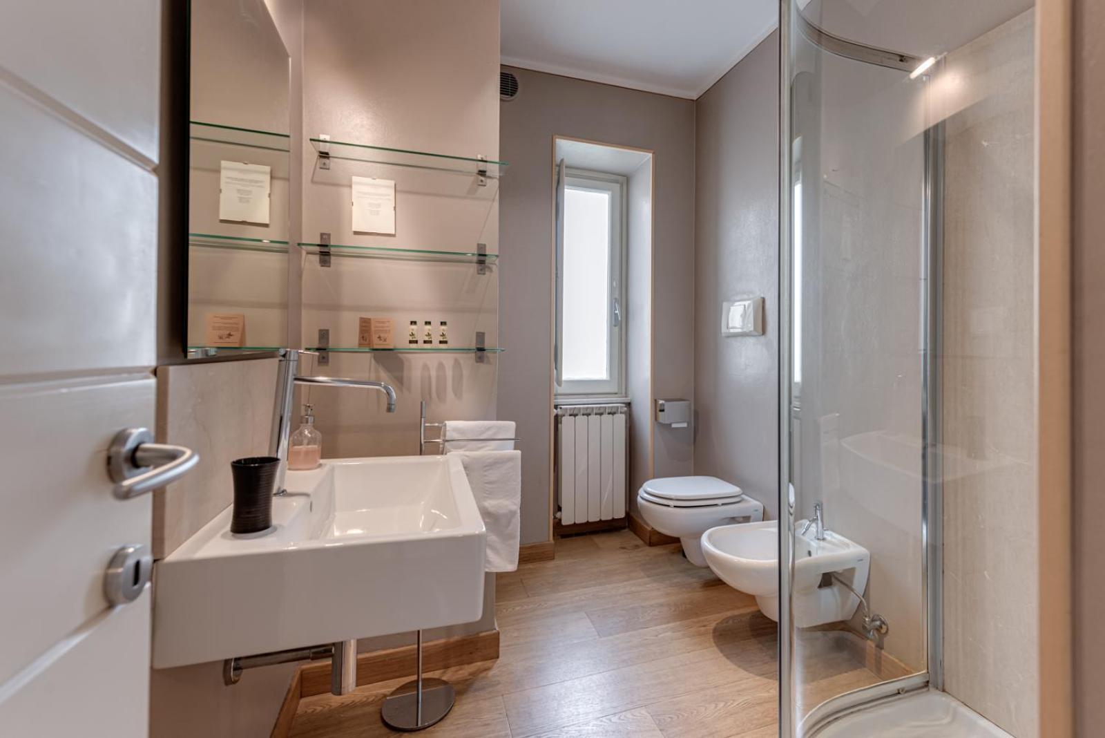 Triple Room Bathroom