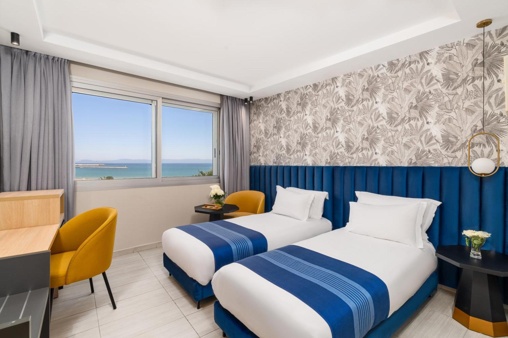 Superior Room Twin Beds Sea View
