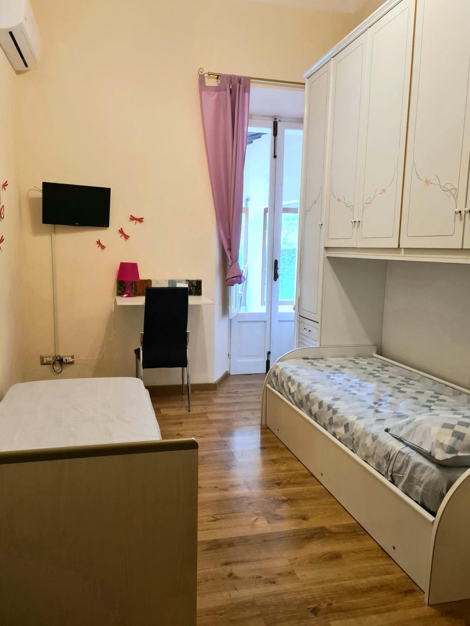 Twin Room Shared Toilet