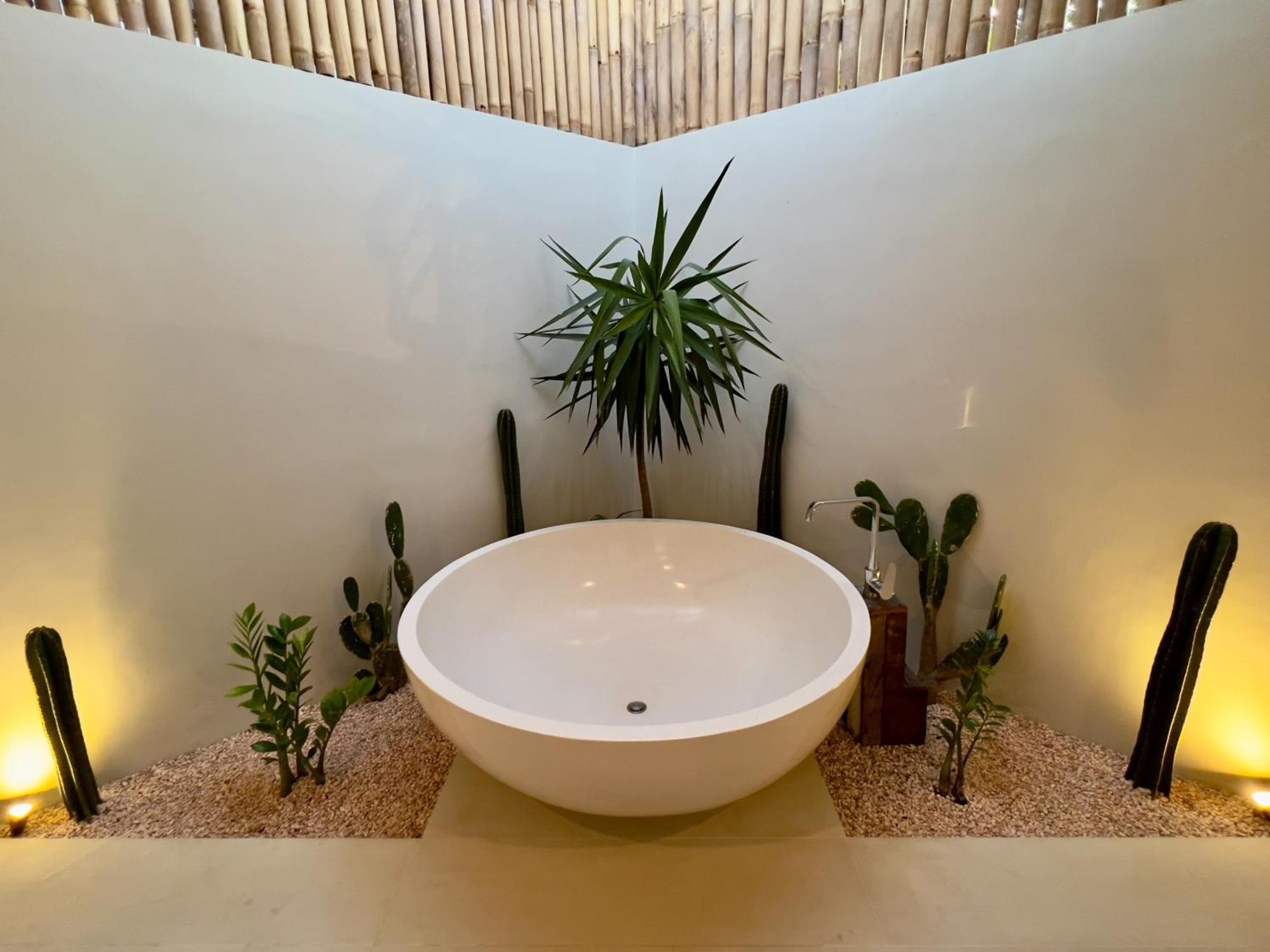 Deluxe Double Room Bath