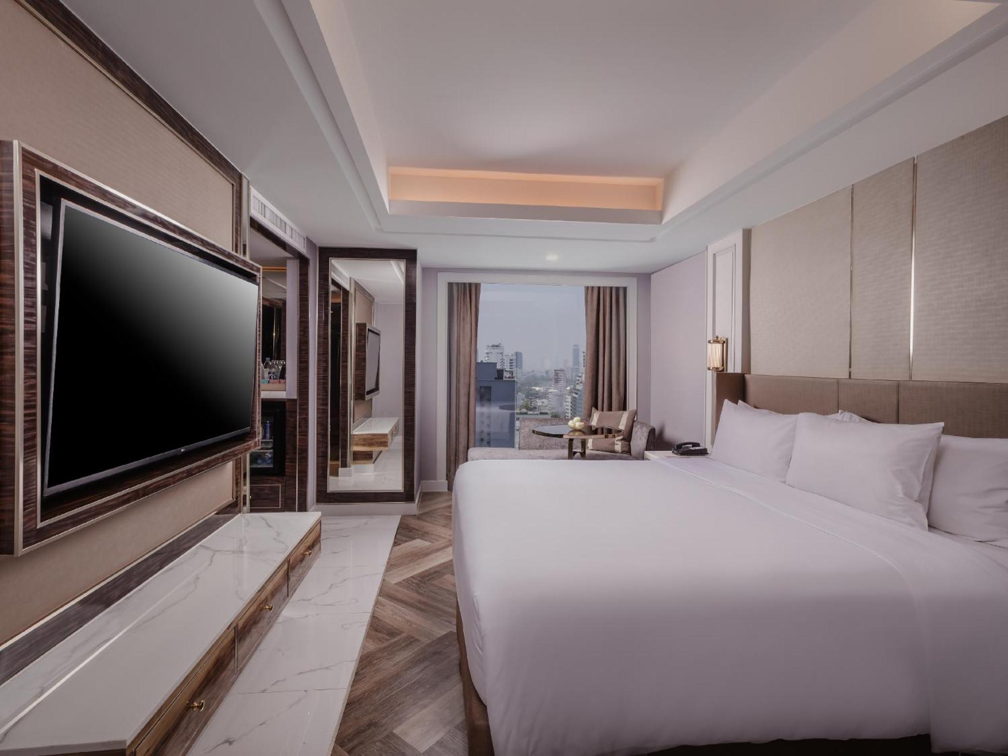 Deluxe King Room,1595513067:JPEG