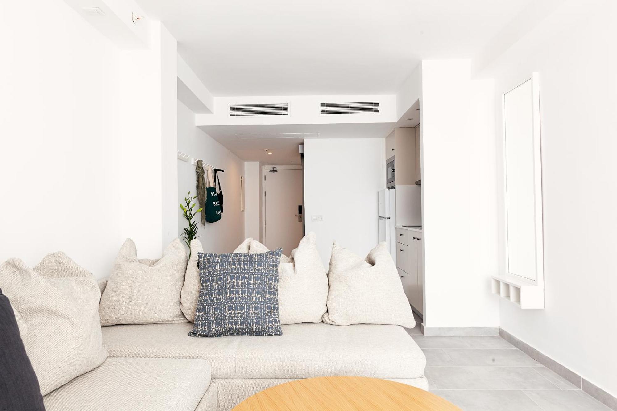 One-Bedroom Apartment Balcony Sea View