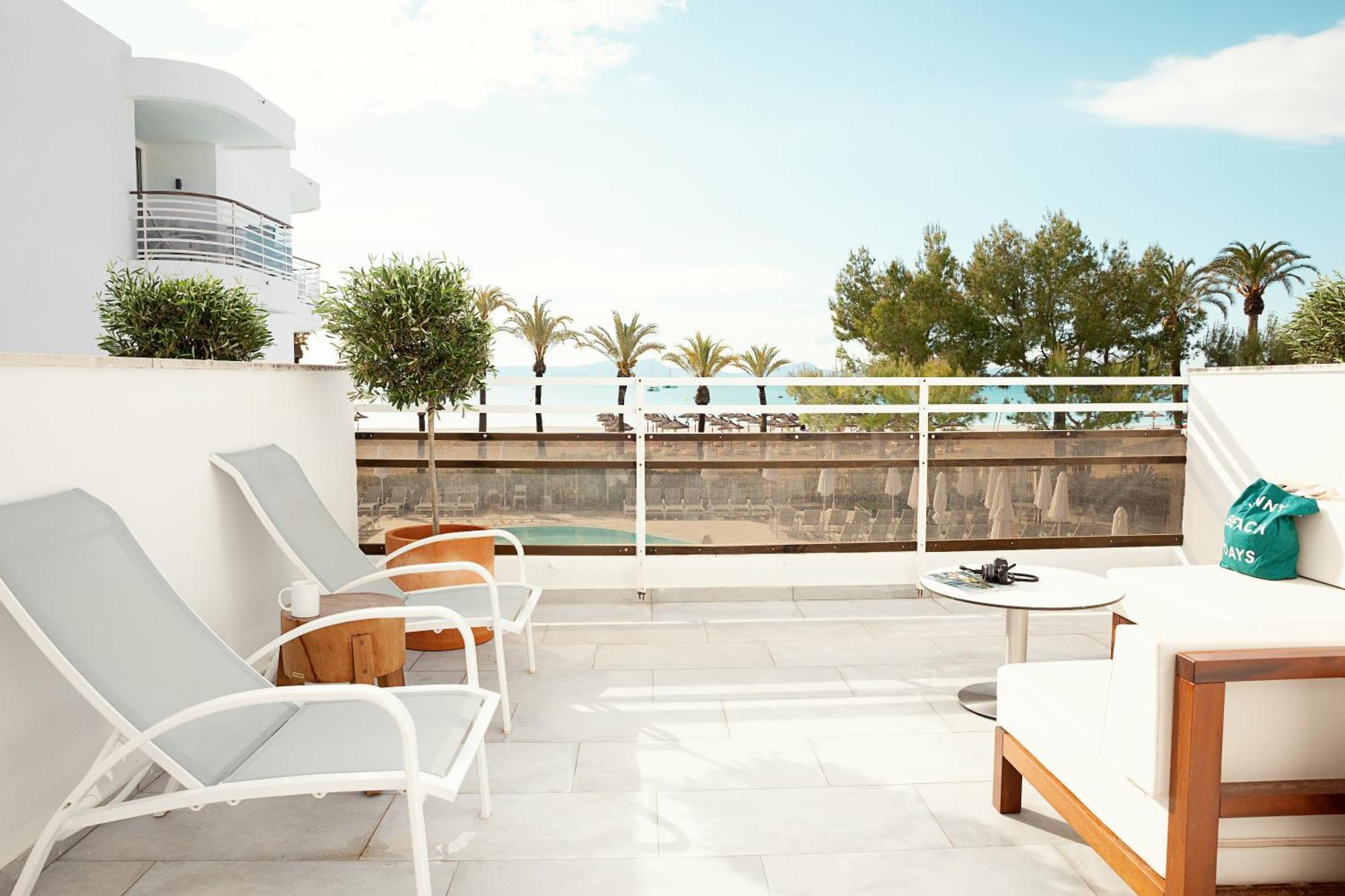 One-Bedroom Apartment Terrace