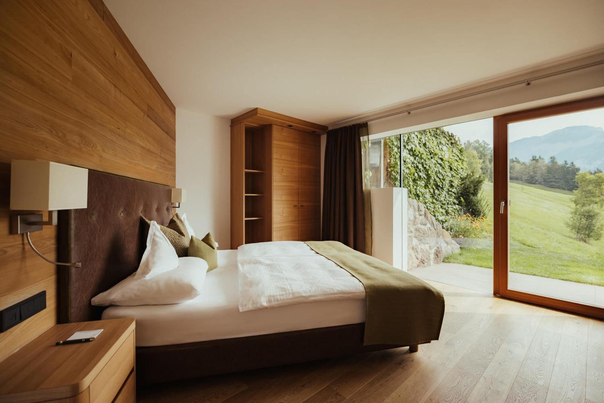 King Room Mountain View