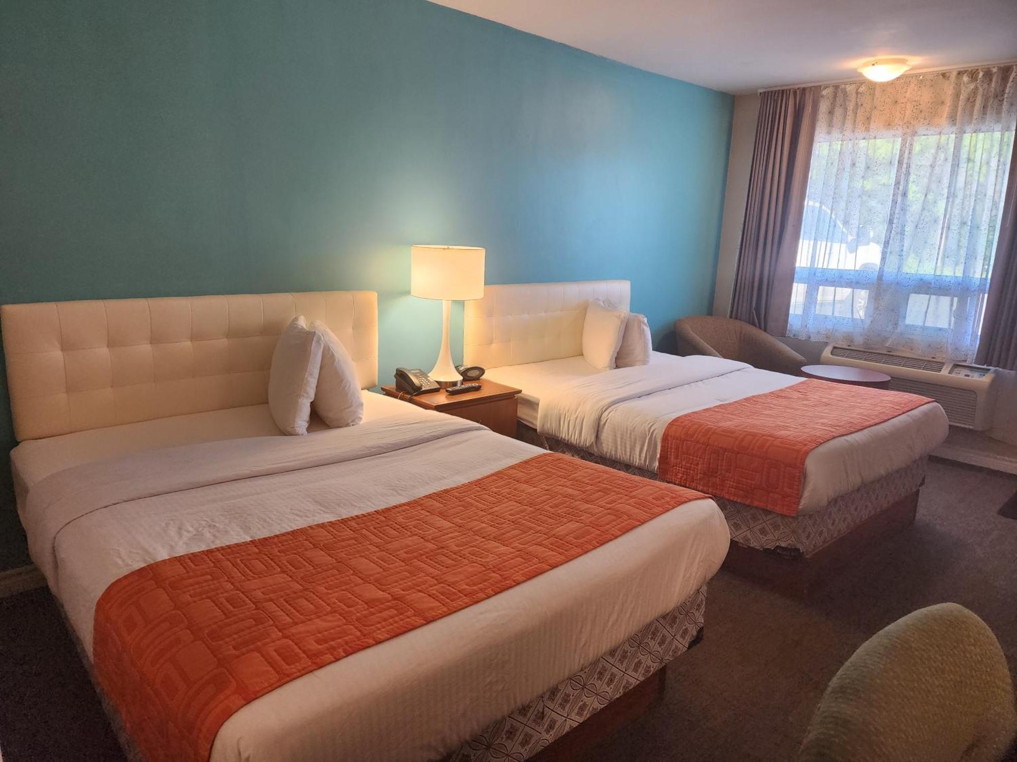 Double Room Two Double Beds Kitchenette Mobility Access or Non-Smoking