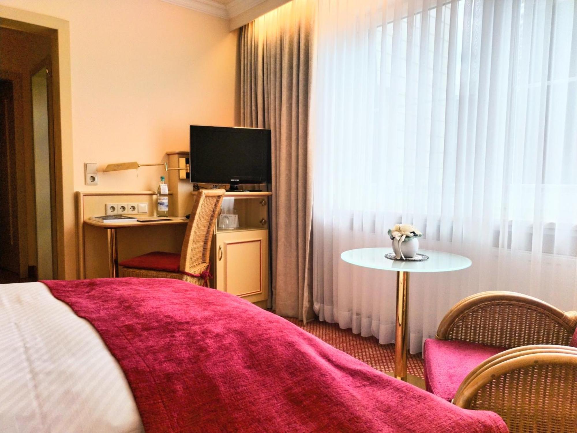 Deluxe Single Room