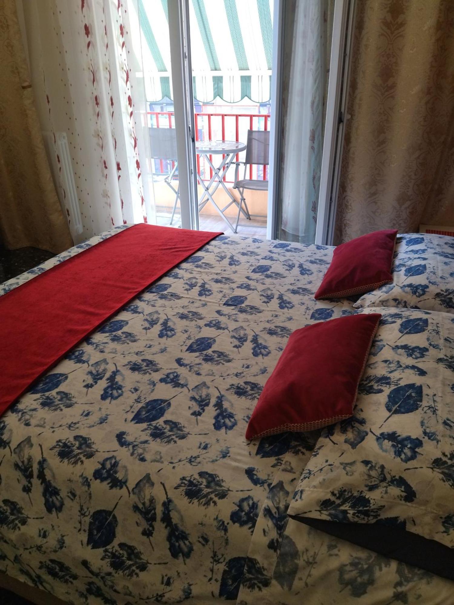 Double Room Private Bathroom