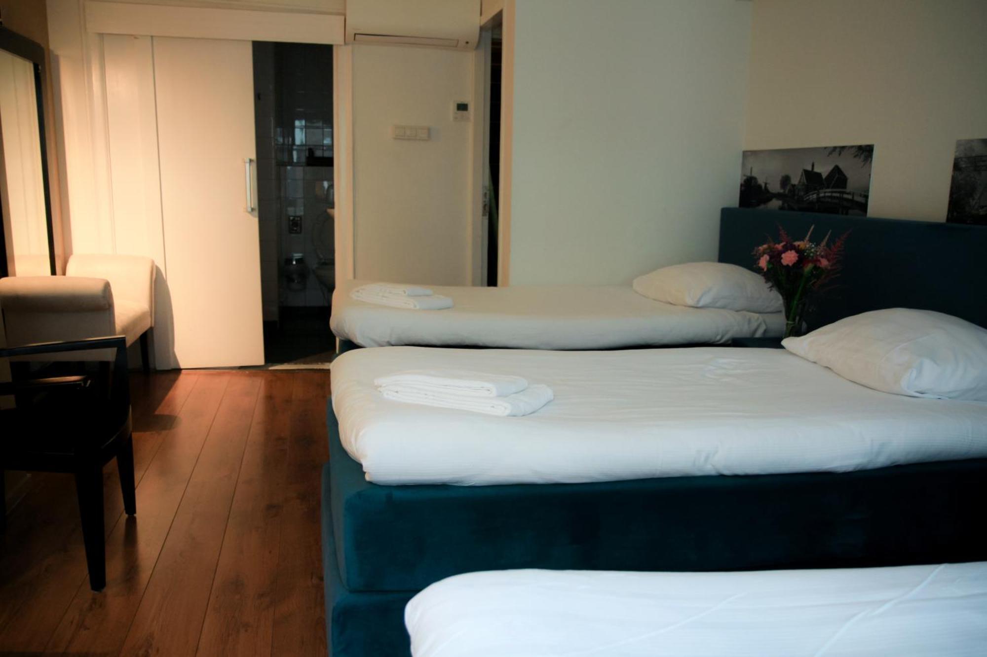 Comfort Triple Room with Shower