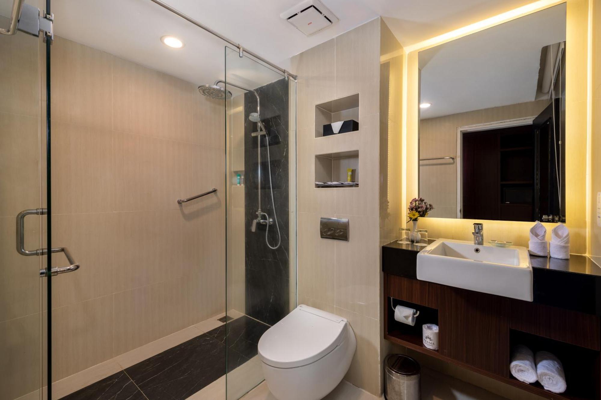 Club Twin Room
