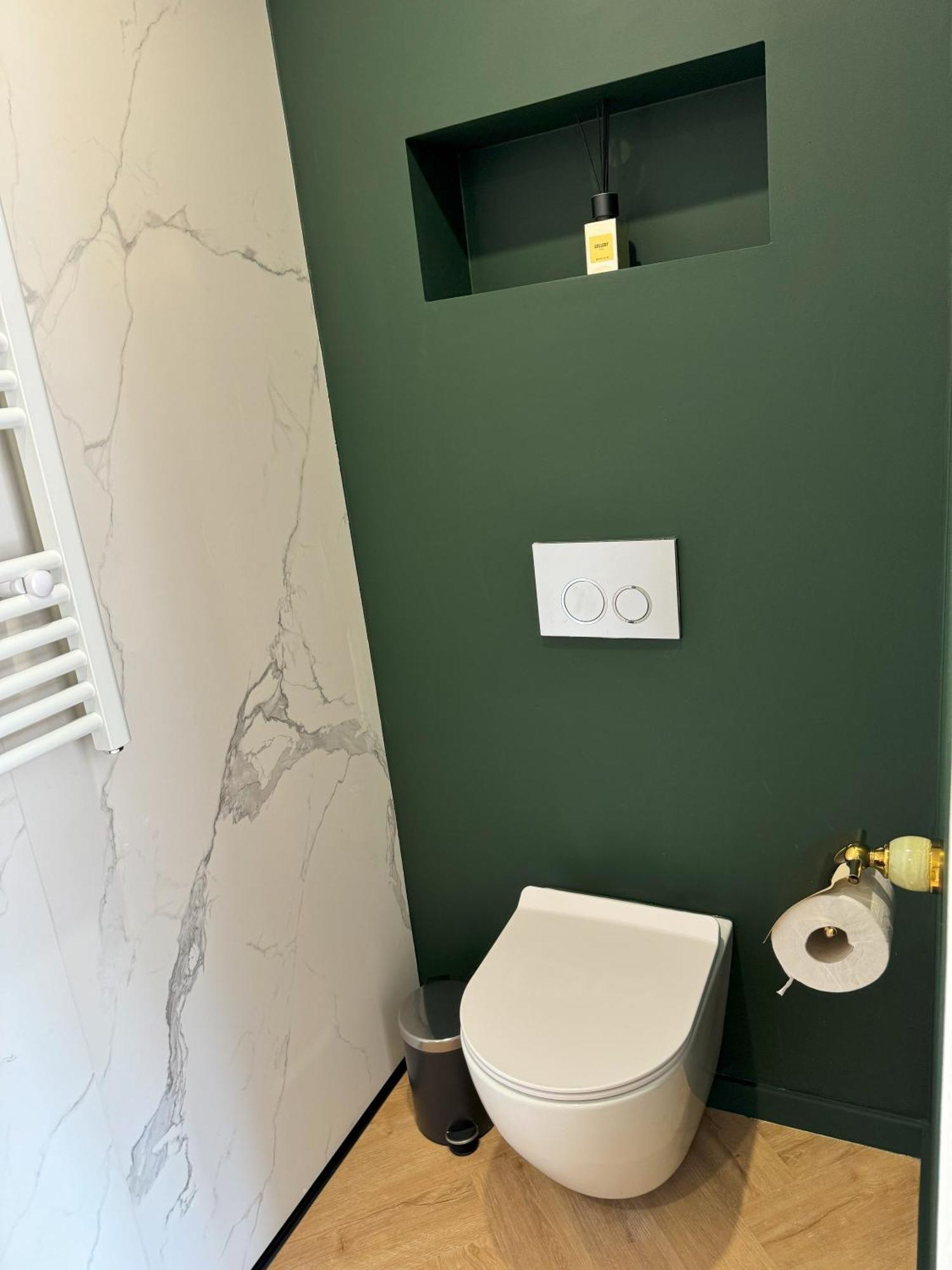 Double Room Private Bathroom