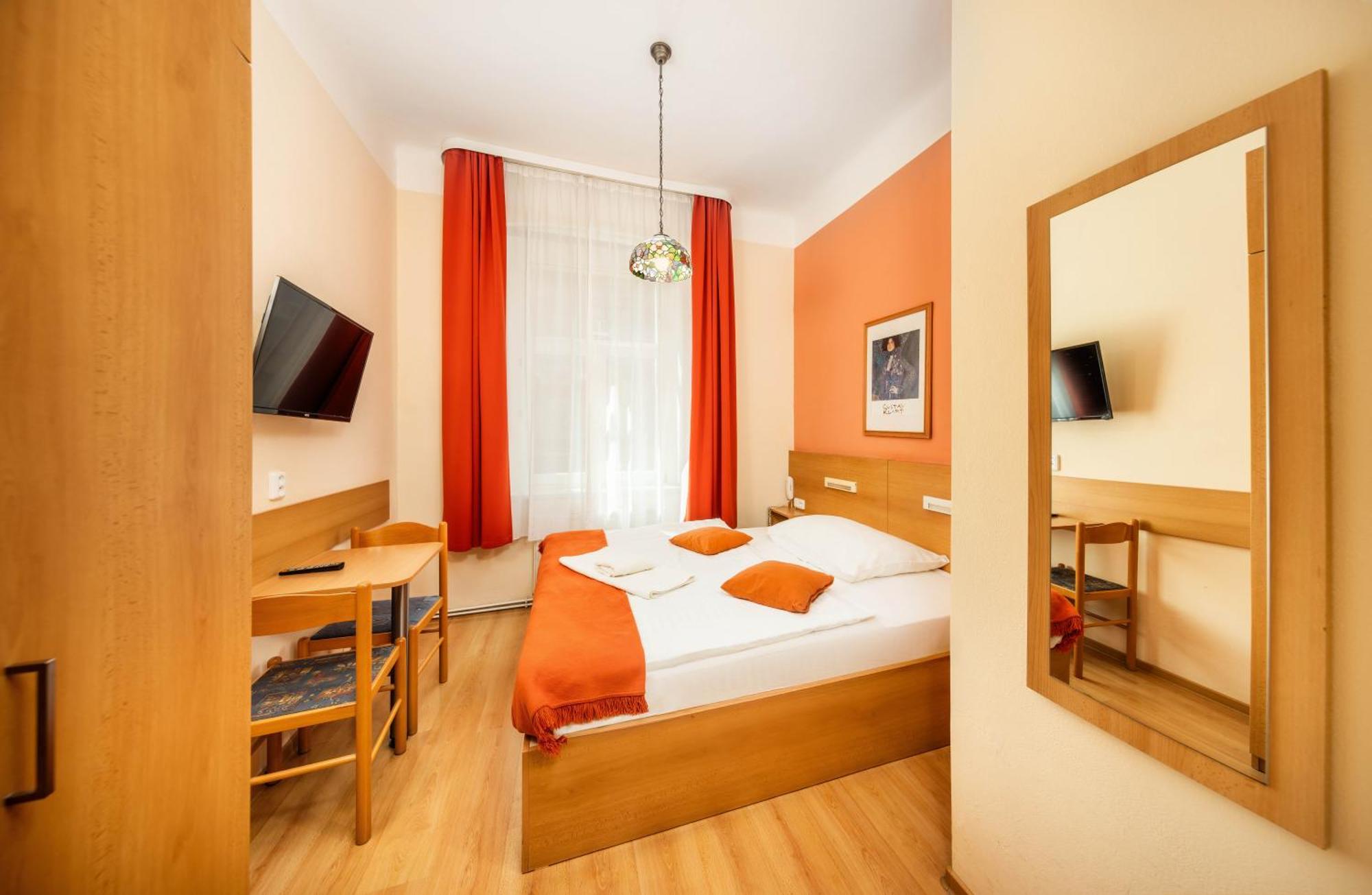Single Room,1624313029:JPEG