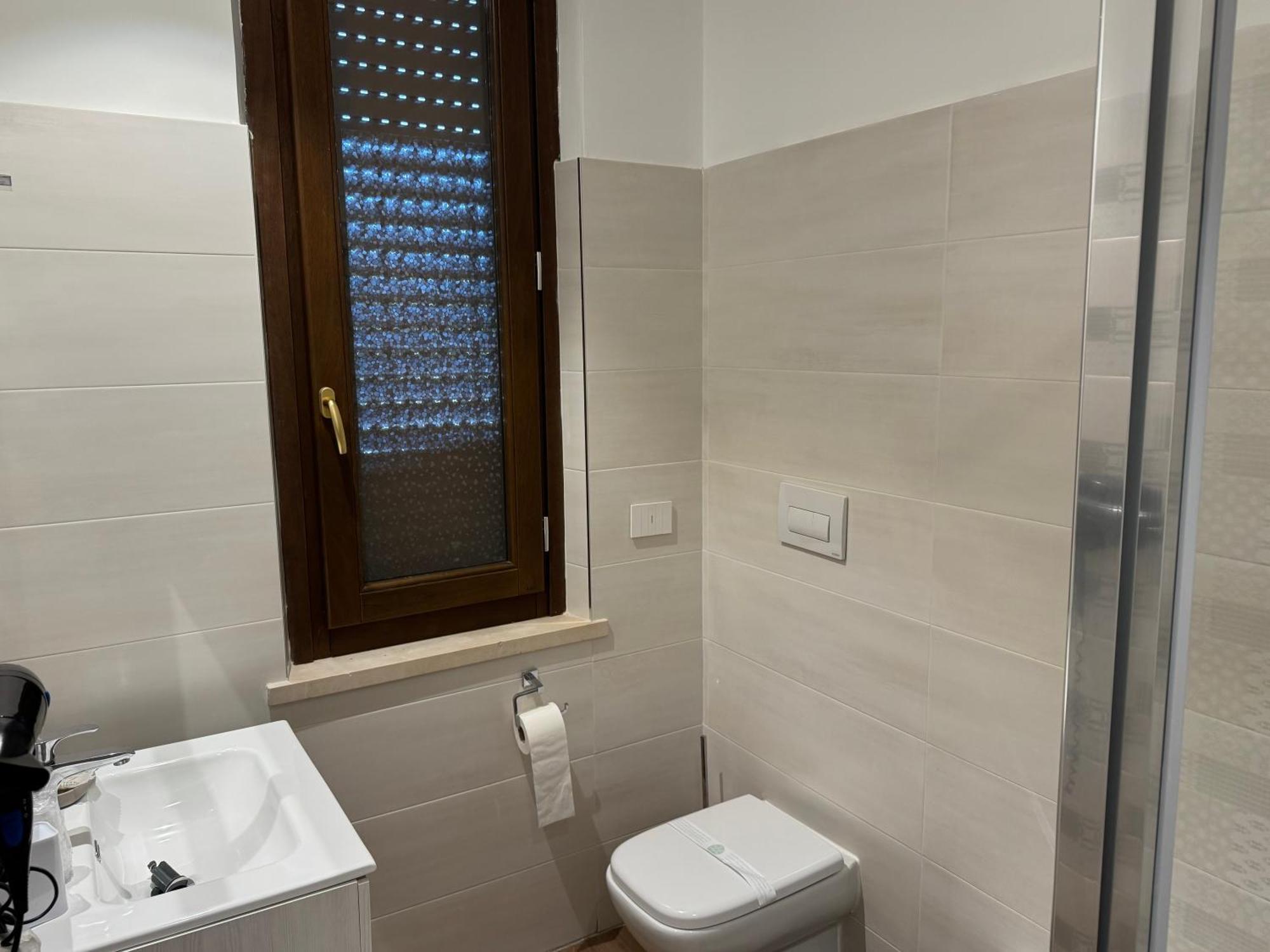Double Room Private Bathroom