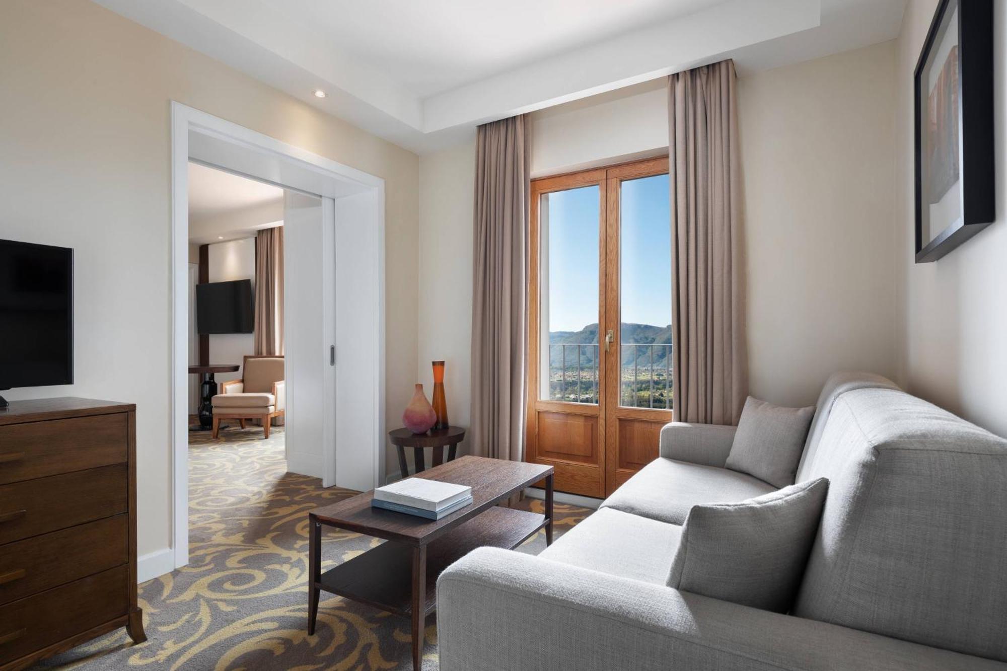 Balcony Deluxe Suite King Room View