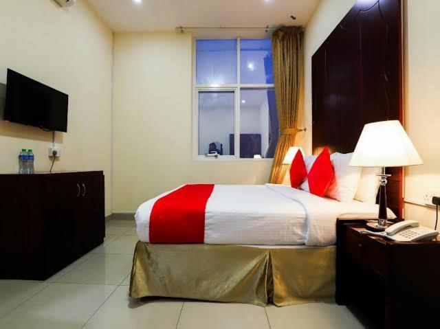 Double Suite Living Room