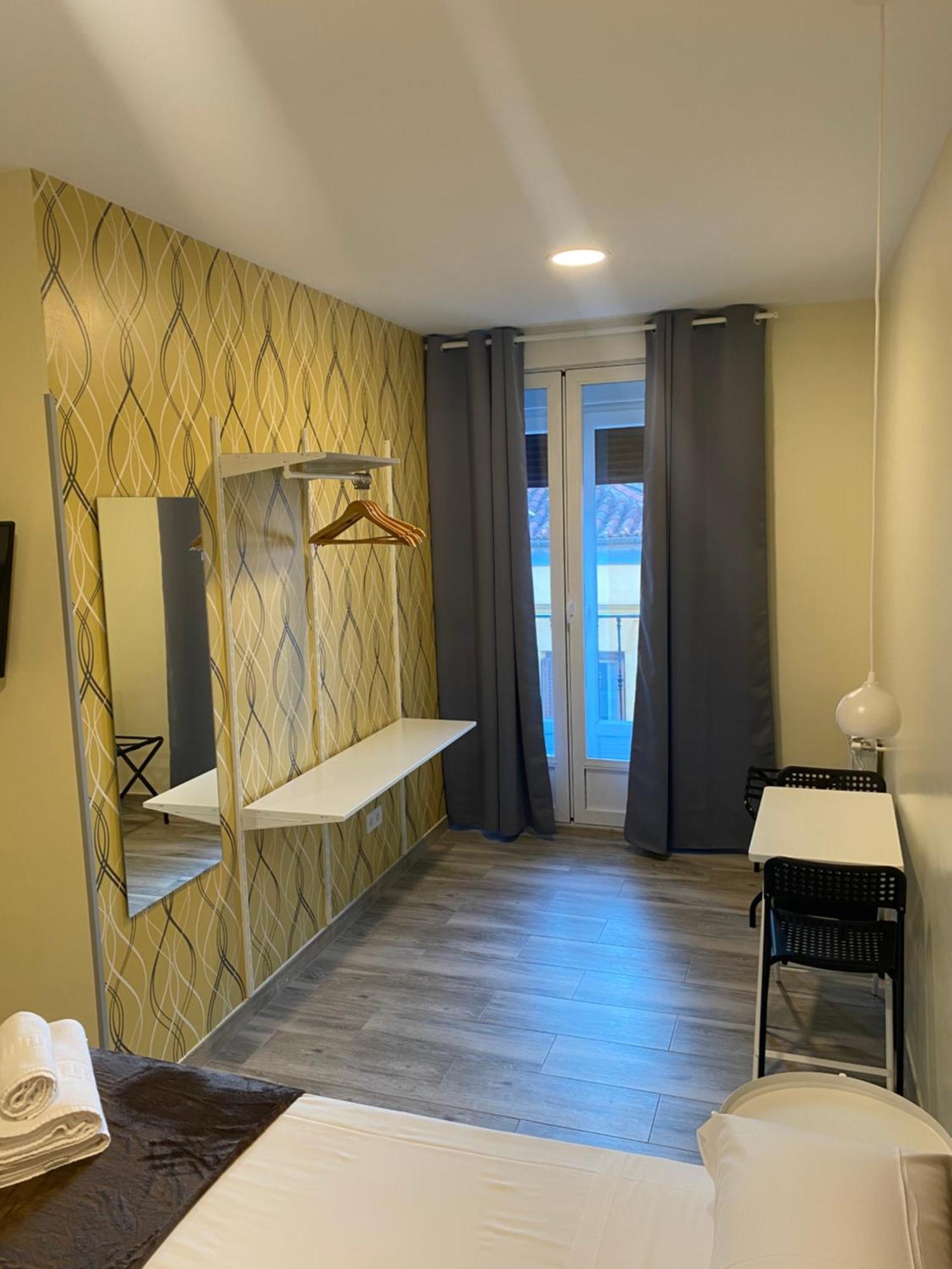 Deluxe Double Room with Balcony,1634408346:JPEG