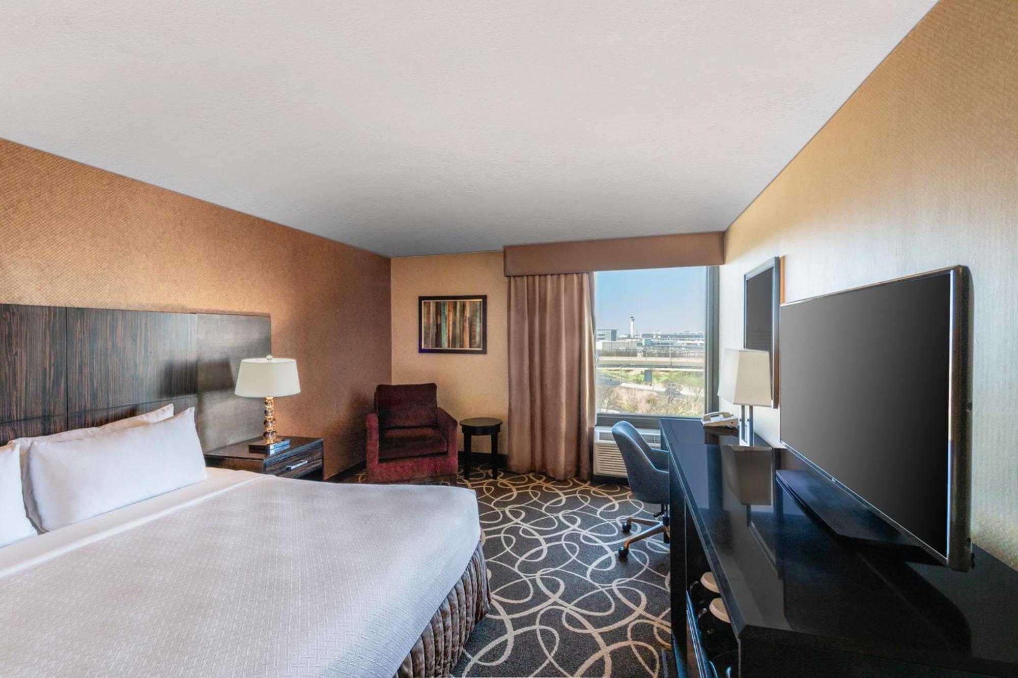 Deluxe King Room - Non-Smoking,1706554964:JPEG