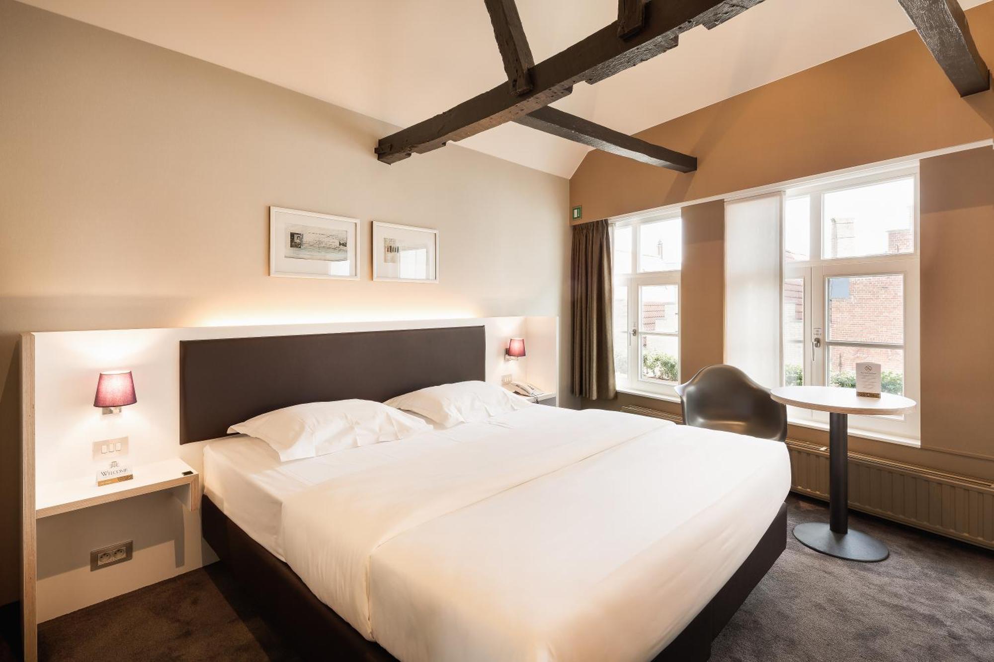 Small Double Room City View