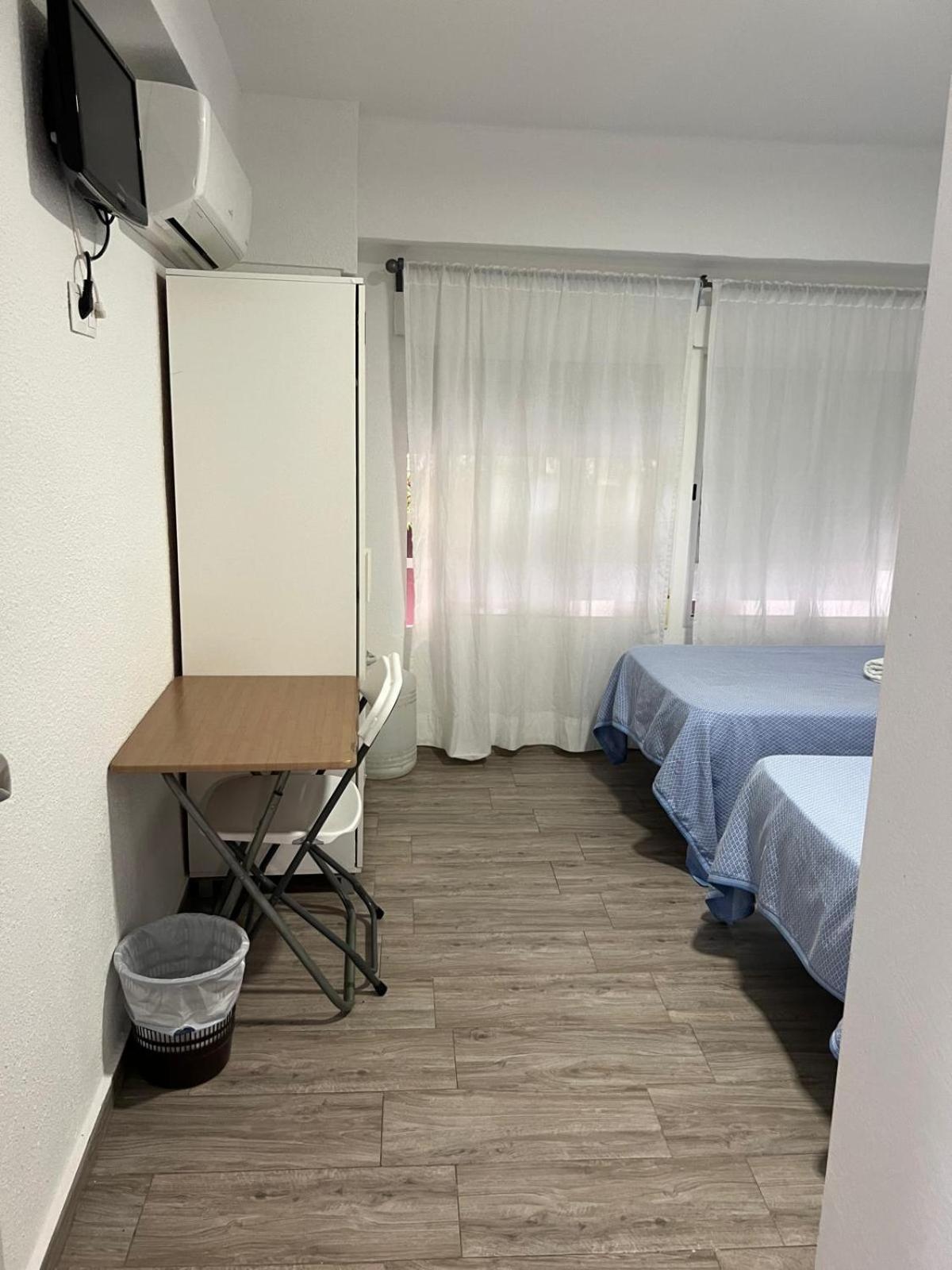 Double Room Private Bathroom