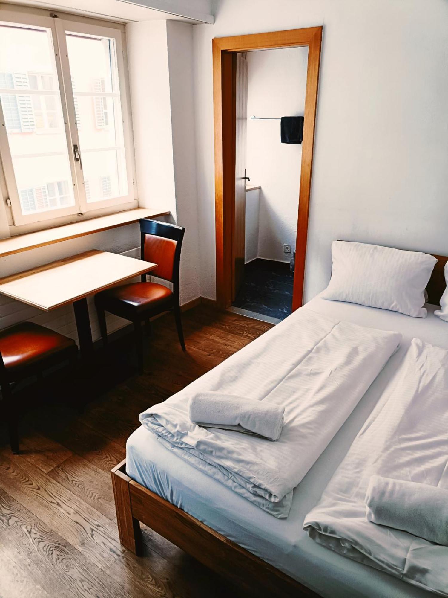 Single Room with Private Bathroom,1647680060:JPEG