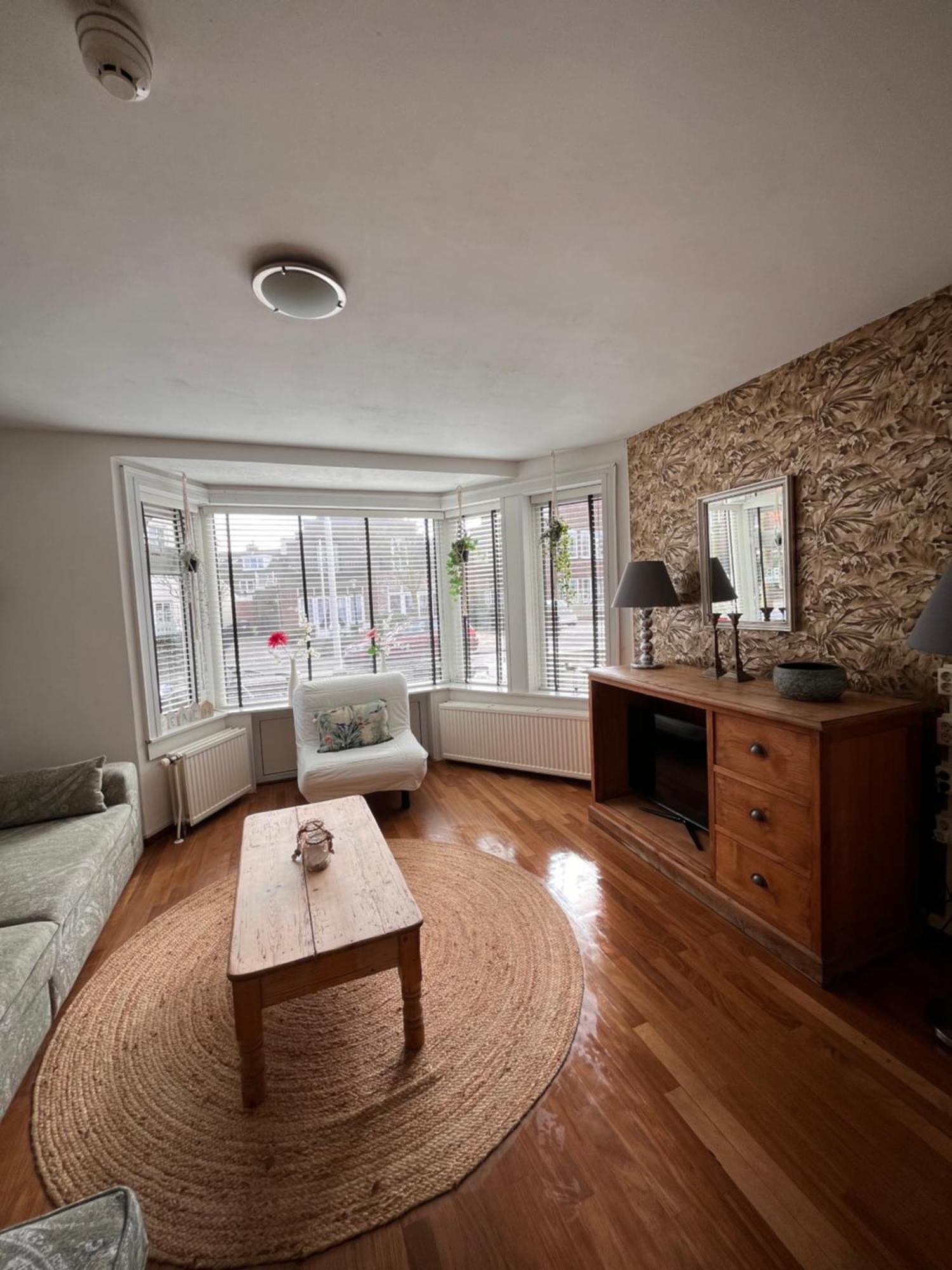 Apartment max