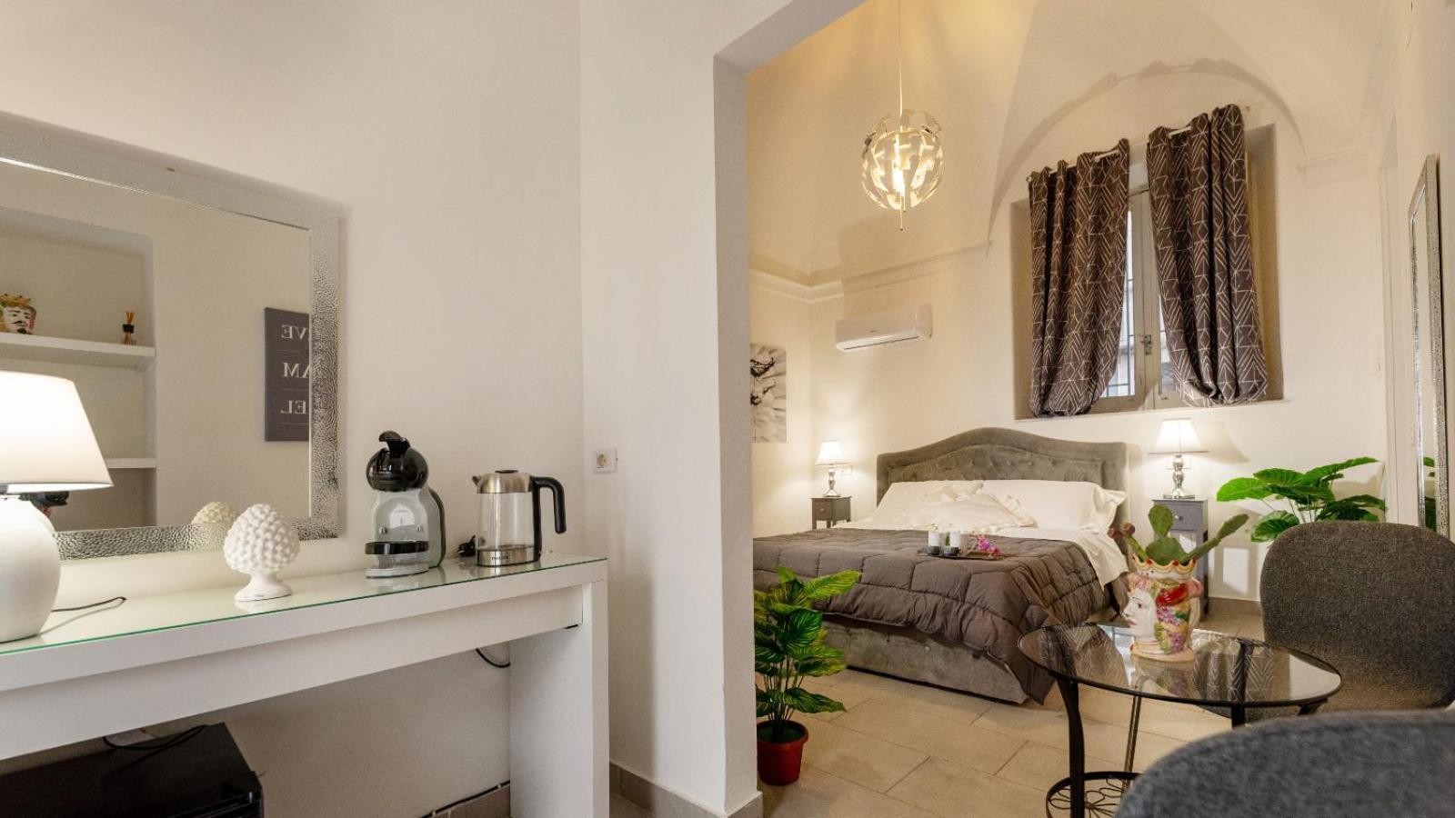 Deluxe Queen Room