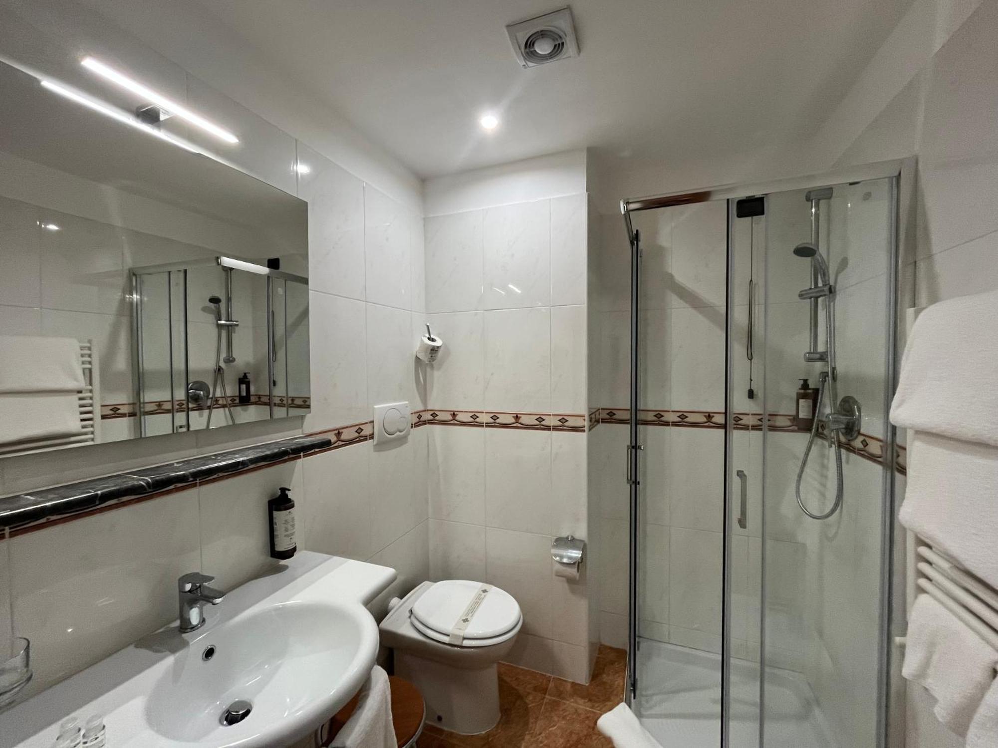 Economy Double or Twin Room